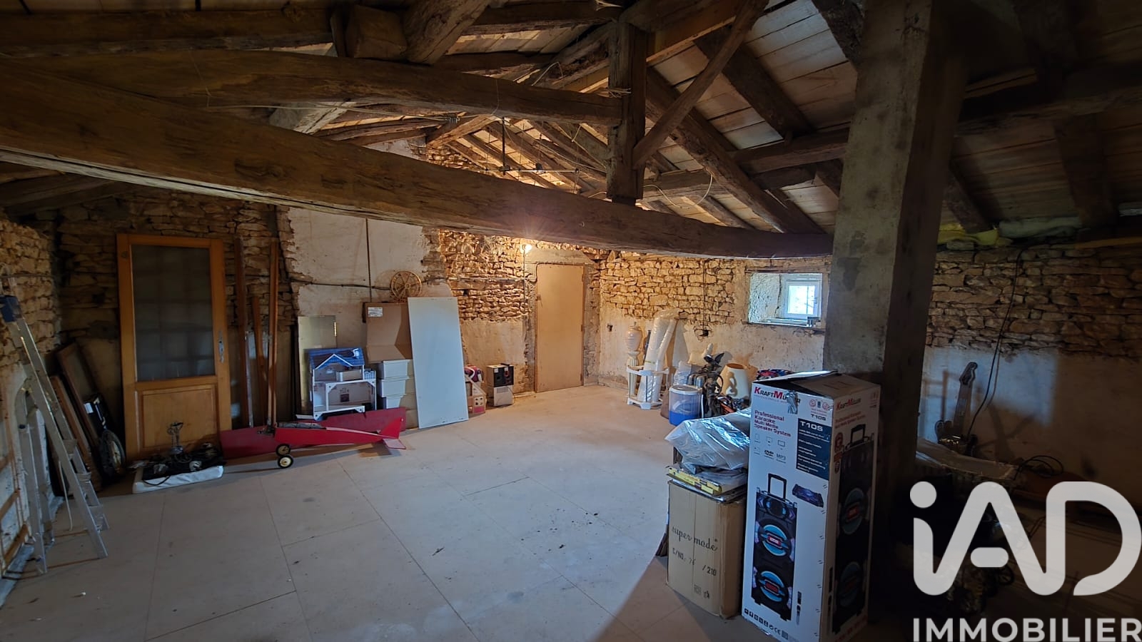 Vente maison à Blanzay (86400) : maison de village 4 pièces 120 m² - 2018490 — 11