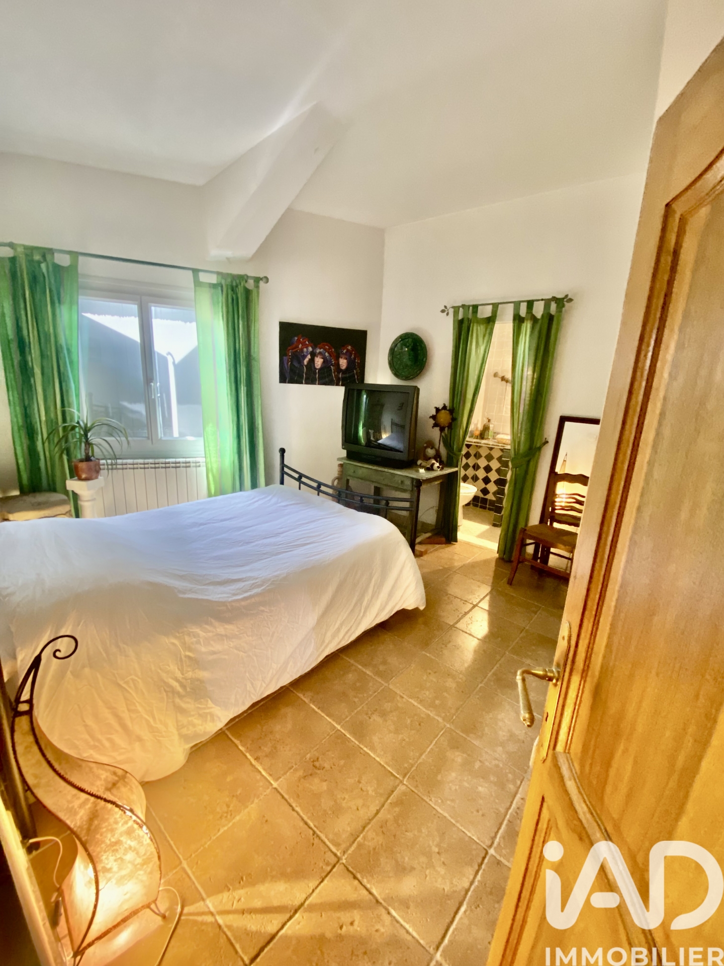 Vente maison à Fontvieille (13990) : maison de village 4 pièces 90 m² - 2017124 — 15