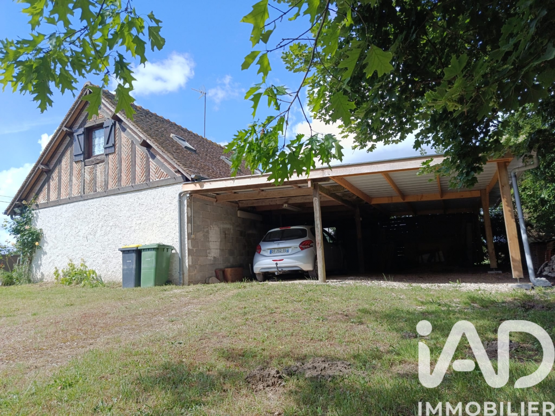 Vente maison à La Ferté-Saint-Cyr (41220) : maison de campagne 5 pièces 160 m² - 2024466 — 24
