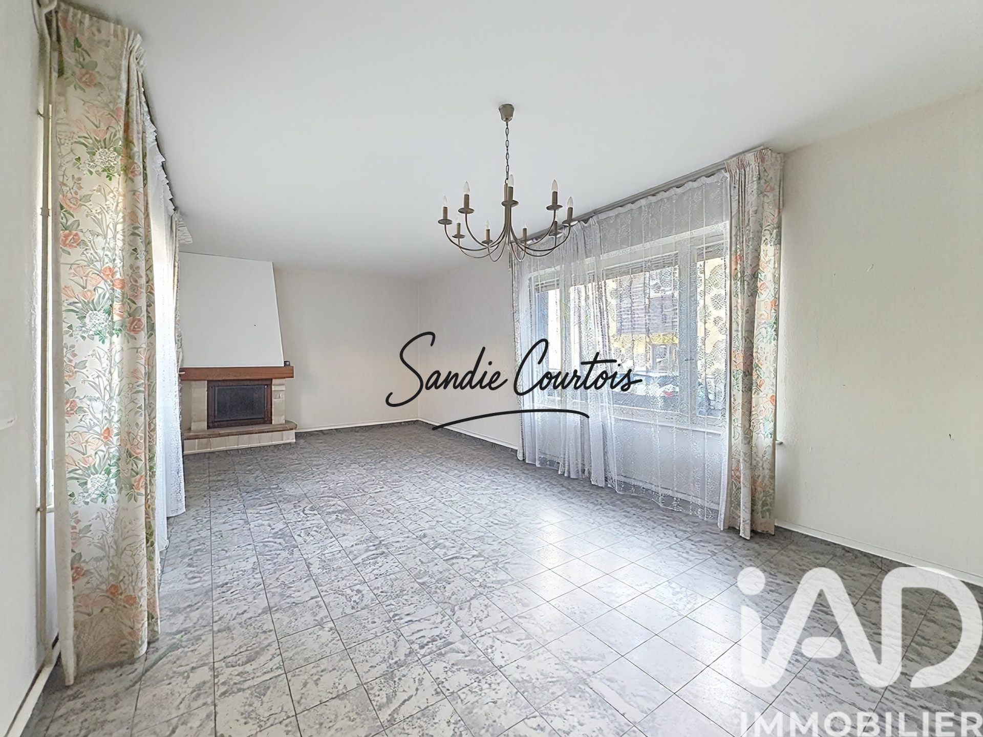 Vente maison à Boulogne-sur-Mer (62200) : maison de ville 7 pièces 156 m² - 2019541 — 2