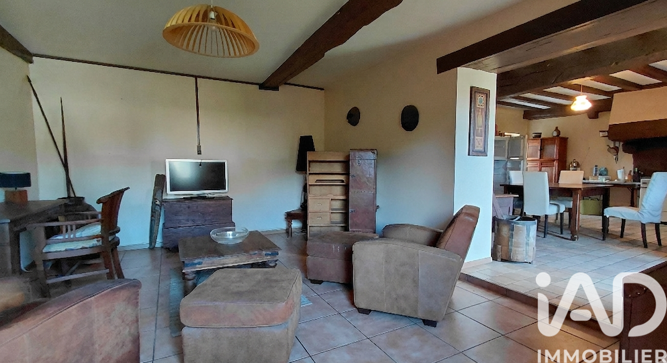 Vente maison à Saint-Léger-Magnazeix (87190) : maison de village 6 pièces 126 m² - 2025843 — 5
