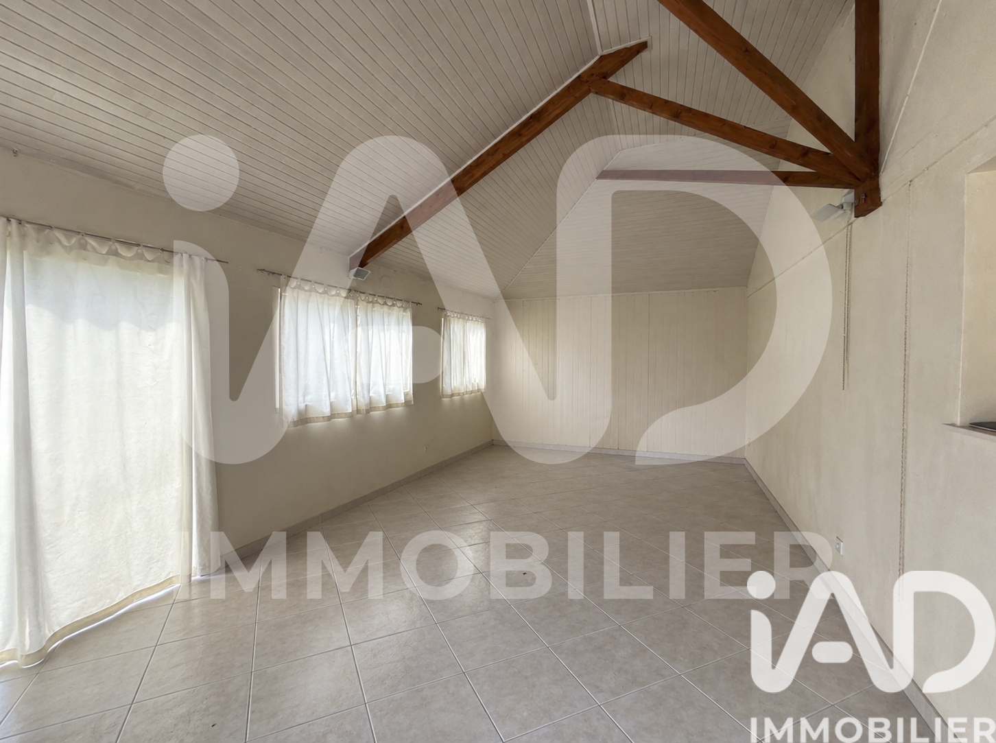 Vente maison à Saint-Pantaléon-de-Larche (19600) : maison 3 pièces 110 m² - 2025207 — 9