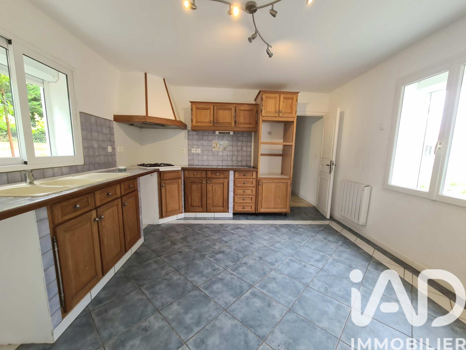 Vente maison à Castelsarrasin (82100) : maison traditionnelle 6 pièces 135 m² - 2025394 — 4
