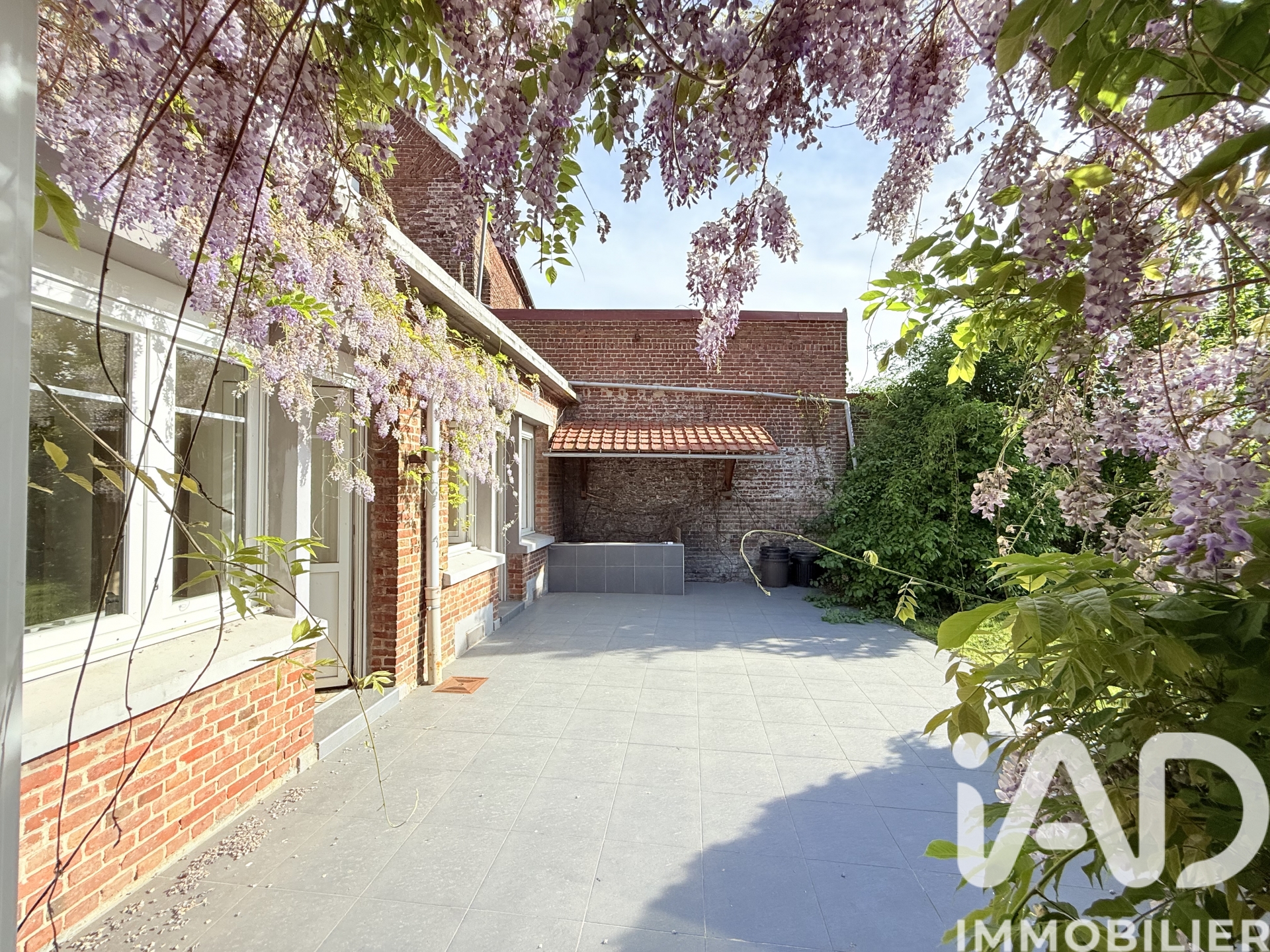 Vente maison à Somain (59490) : maison de ville 7 pièces 267 m² - 2027323 — 2