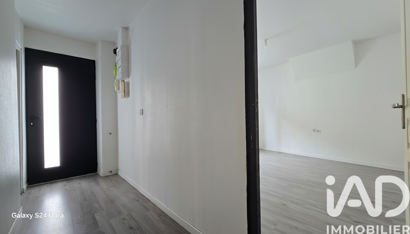Vente maison à Saint-Amand-Montrond (18200) : maison de ville 4 pièces 110 m² - 2028199 — 4