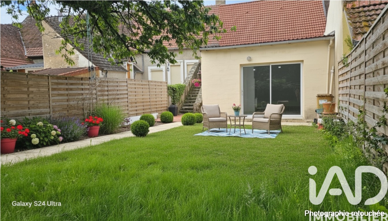 Vente maison à Saint-Amand-Montrond (18200) : maison de ville 4 pièces 110 m² - 2028199 — 22