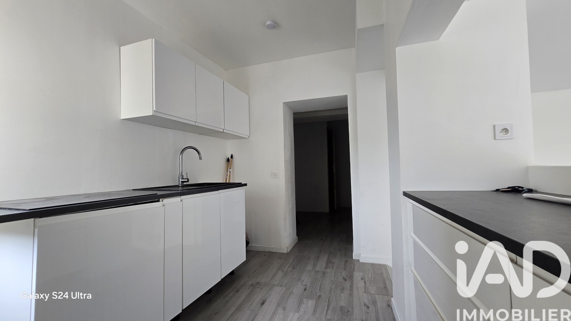 Vente maison à Saint-Amand-Montrond (18200) : maison de ville 4 pièces 110 m² - 2028199 — 8