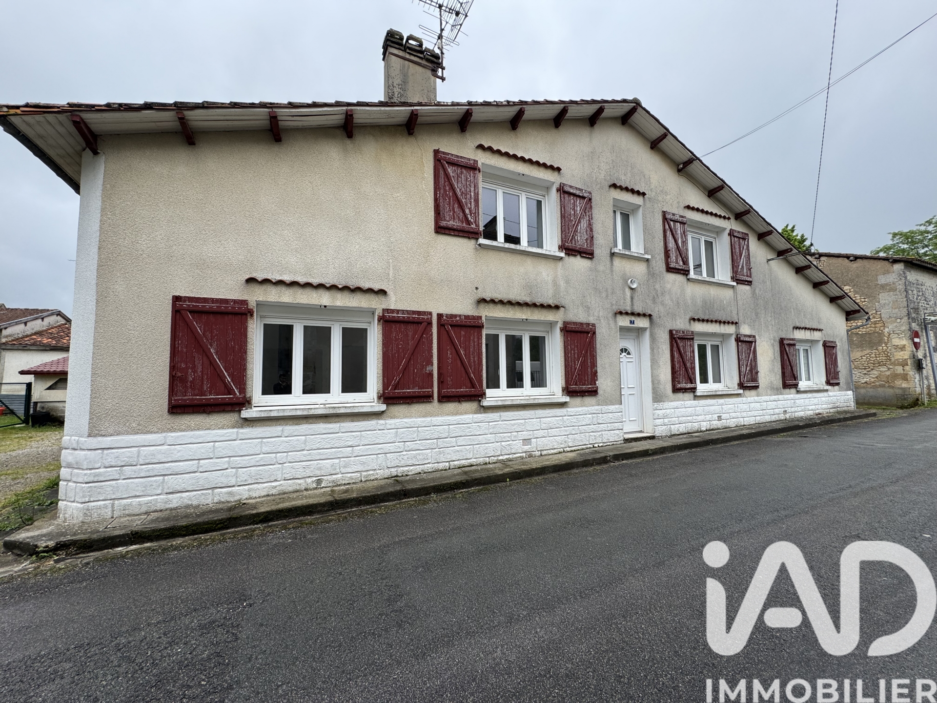 Vente maison à Deviat (16190) : maison 4 pièces 87 m² - 2018332 — 2