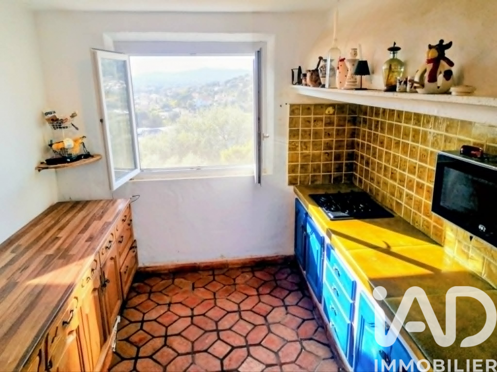 Vente maison à Le Lavandou (83980) : maison 7 pièces 204 m² - 2026480 — 4