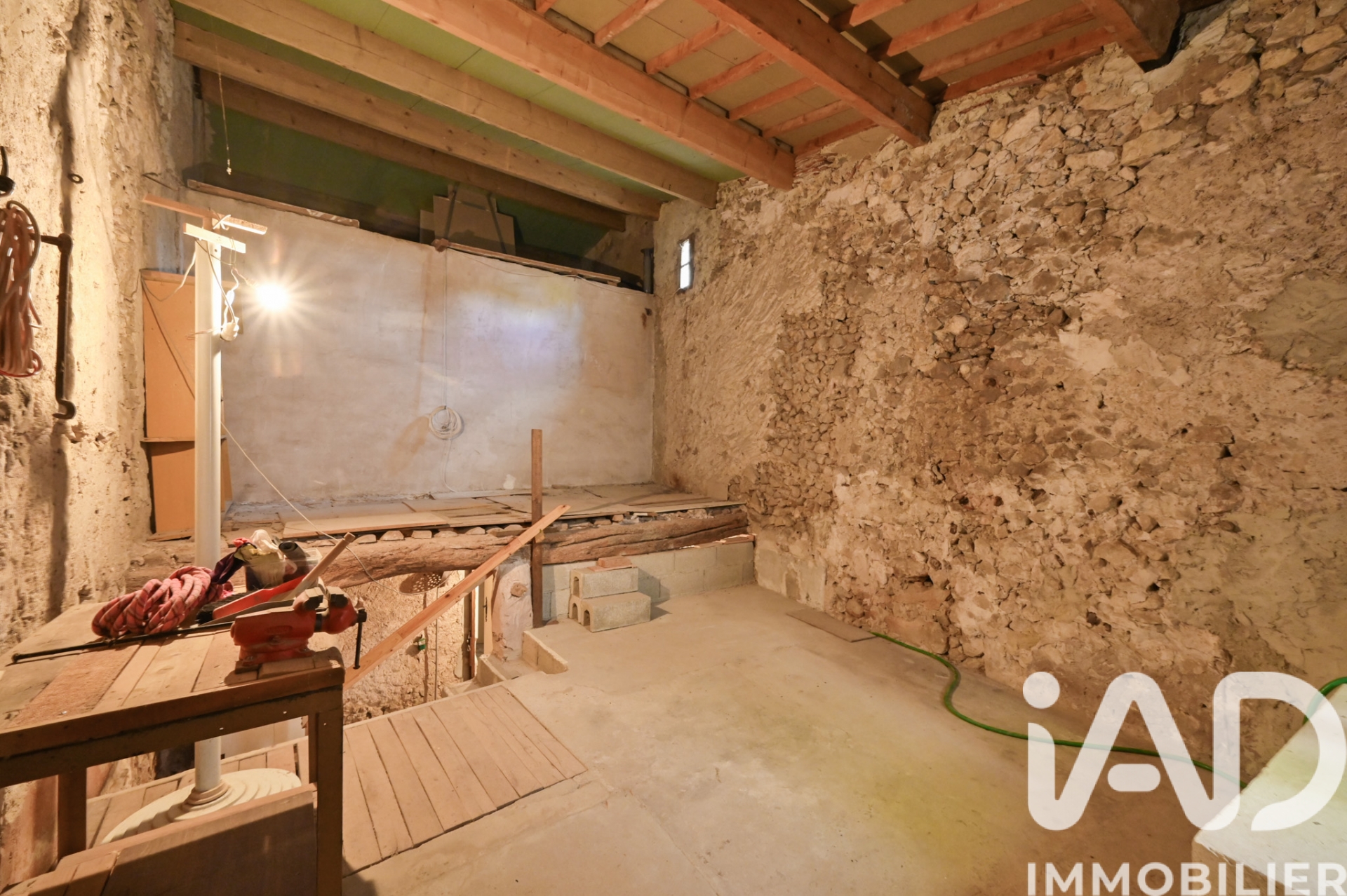 Vente maison à Gémenos (13420) : maison de ville 6 pièces 126 m² - 2029541 — 23