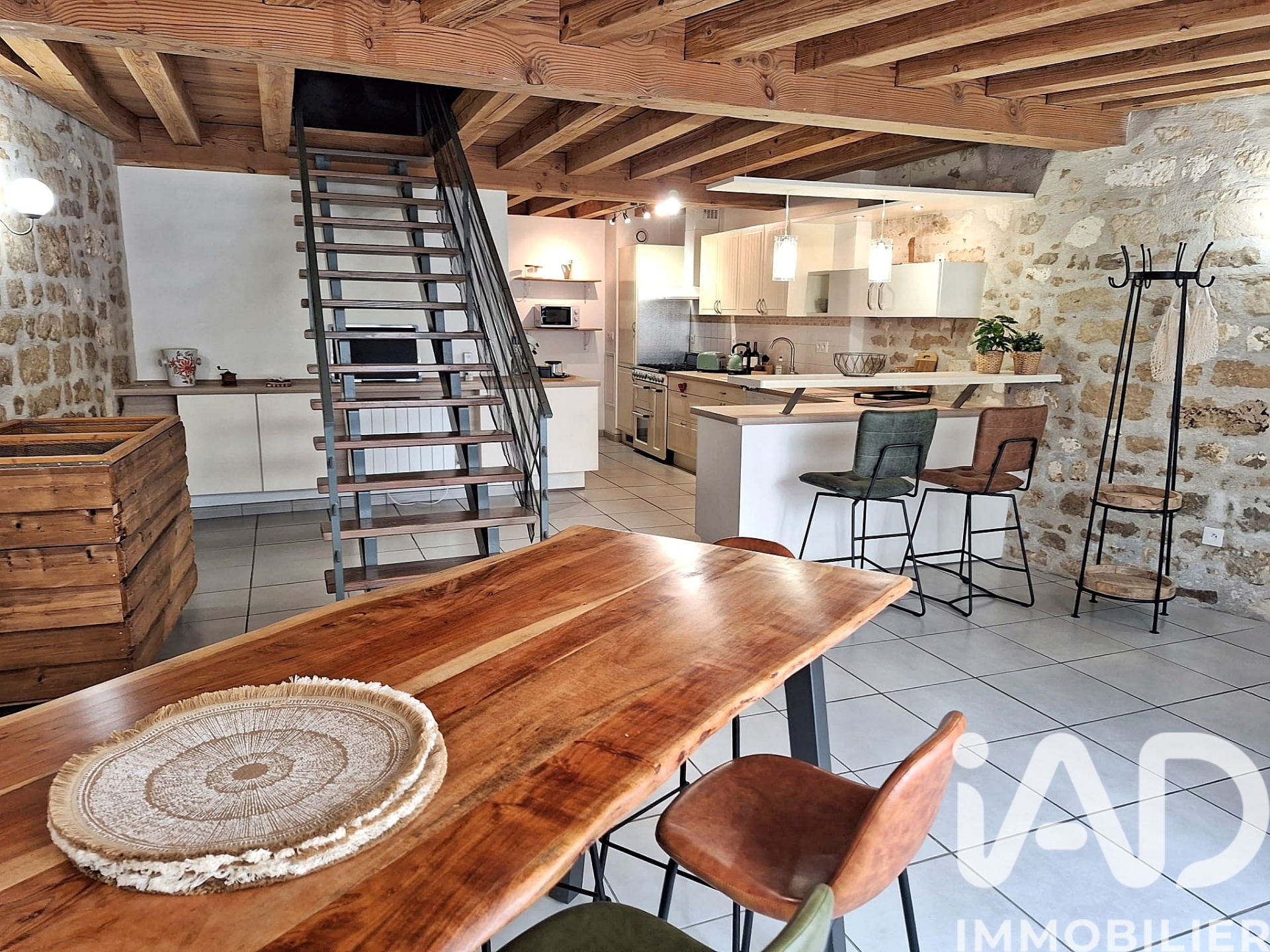 Vente maison à Gond-Pontouvre (16160) : maison de ville 4 pièces 133 m² - 2029649 — 5