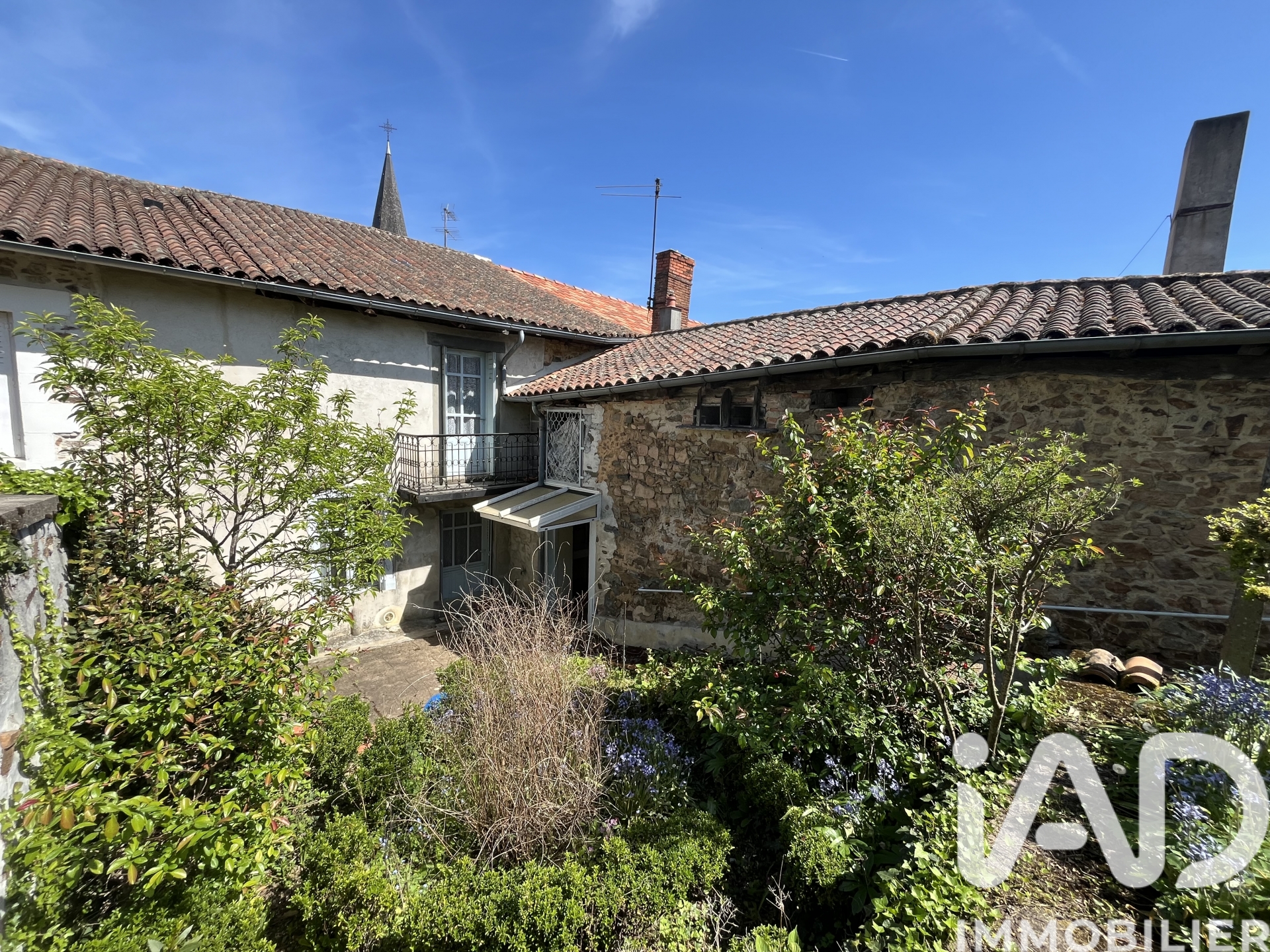 Vente maison à Massignac (16310) : maison de village 5 pièces 115 m² - 2030007 — 14