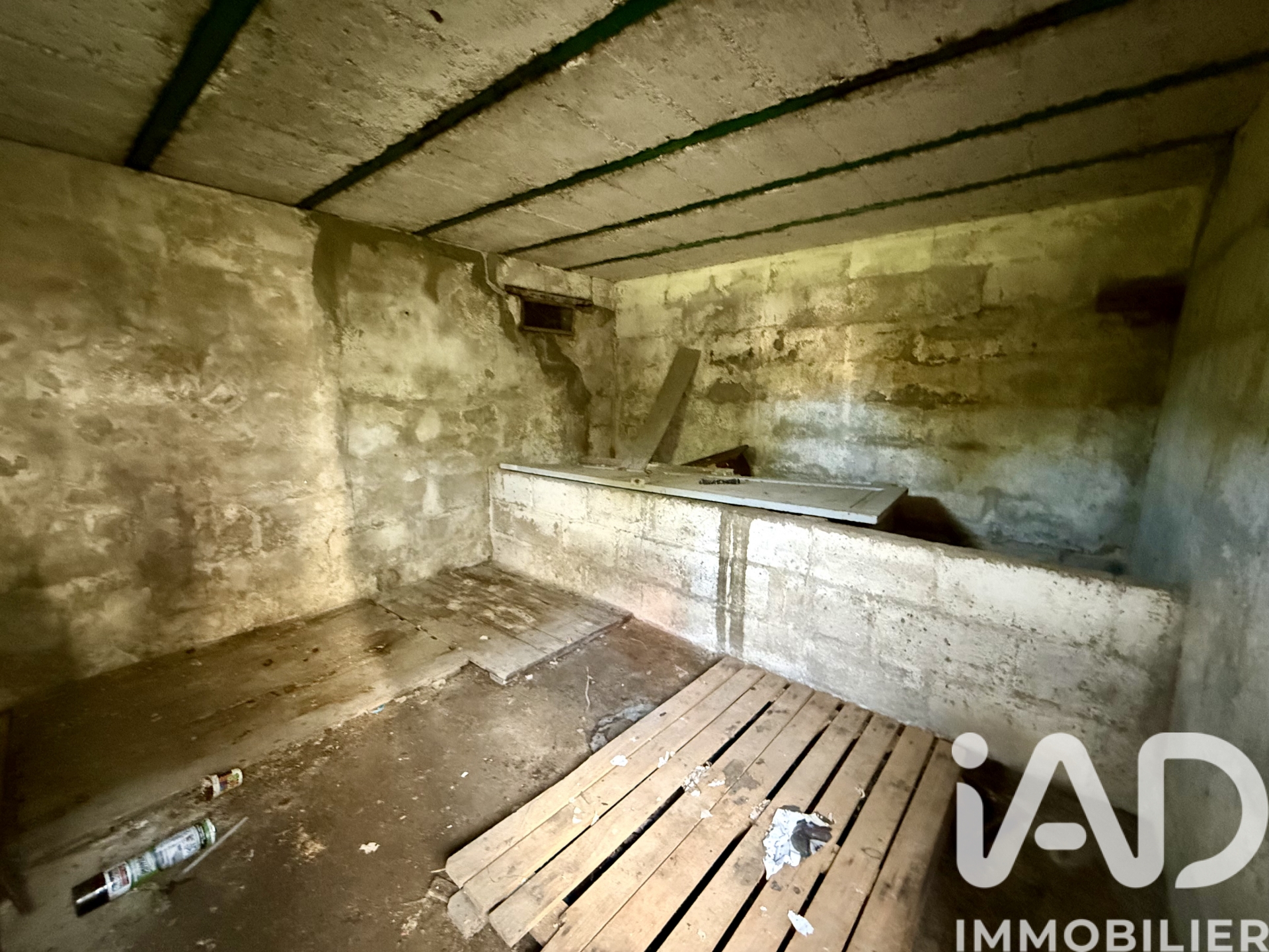 Vente maison à Saint-Amand-Montrond (18200) : maison de ville 4 pièces 86 m² - 2030447 — 17