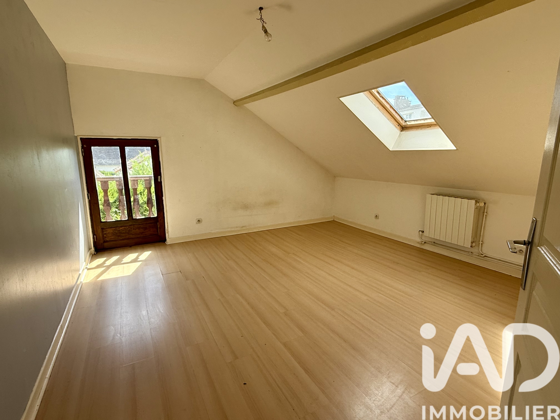 Vente maison à Saint-Amand-Montrond (18200) : maison de ville 4 pièces 86 m² - 2030447 — 8