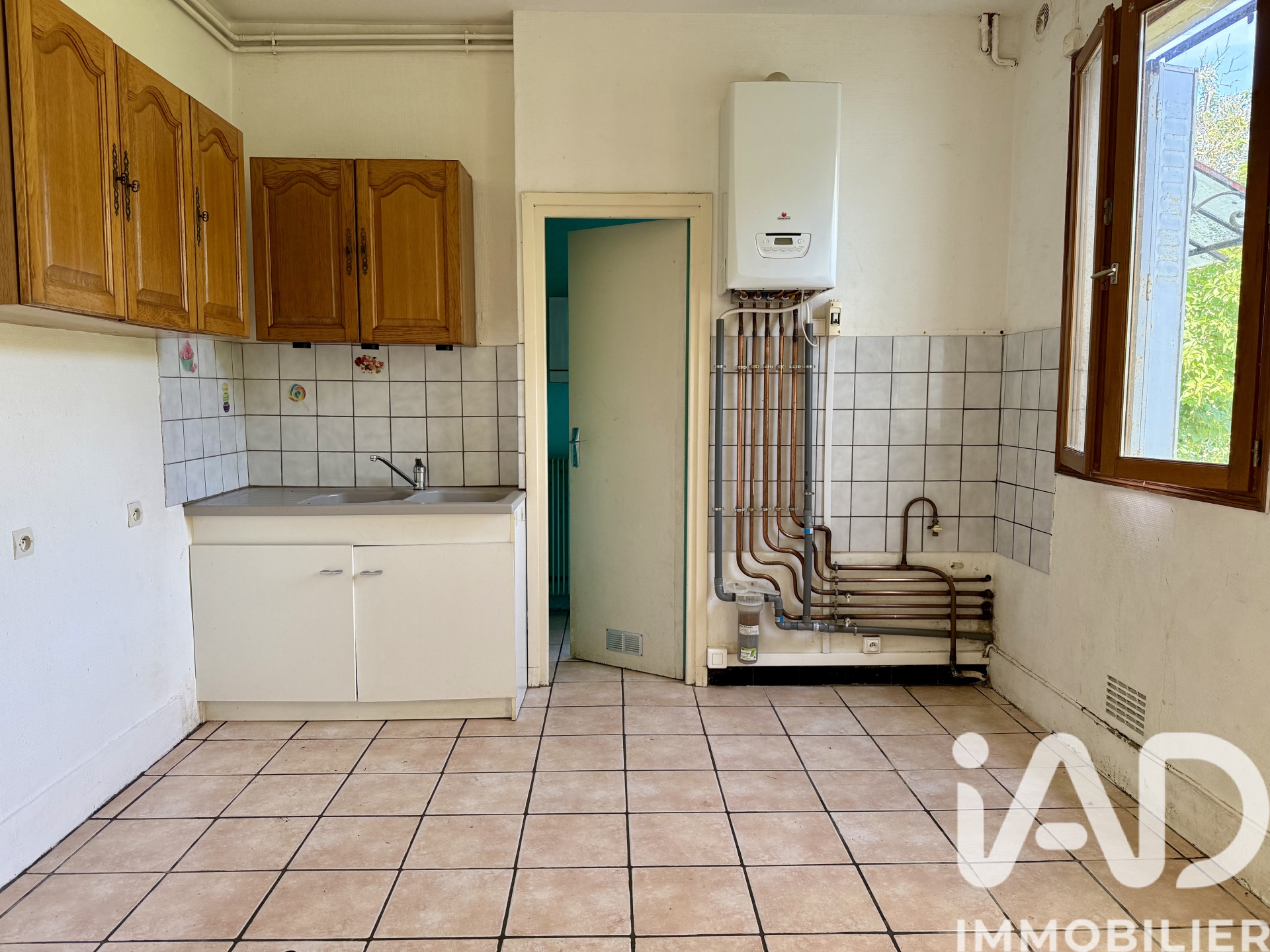 Vente maison à Saint-Amand-Montrond (18200) : maison de ville 4 pièces 86 m² - 2030447 — 5