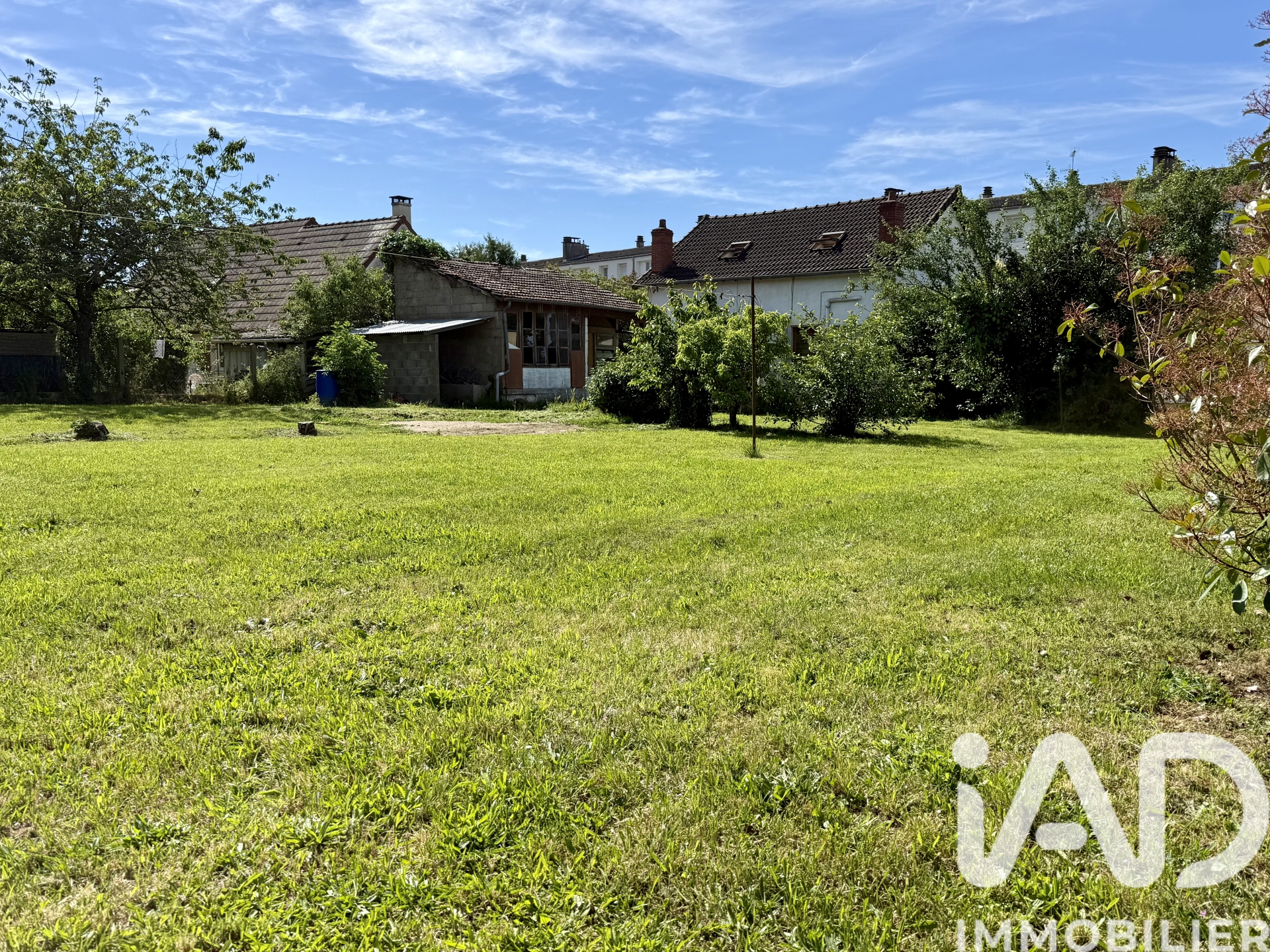 Vente maison à Saint-Amand-Montrond (18200) : maison de ville 4 pièces 86 m² - 2030447 — 13