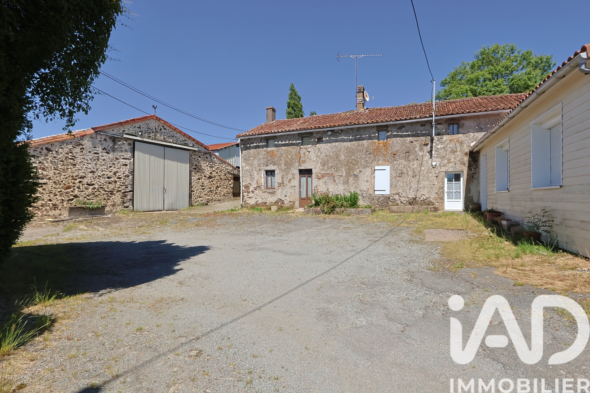 Vente Ferme 9 pièces