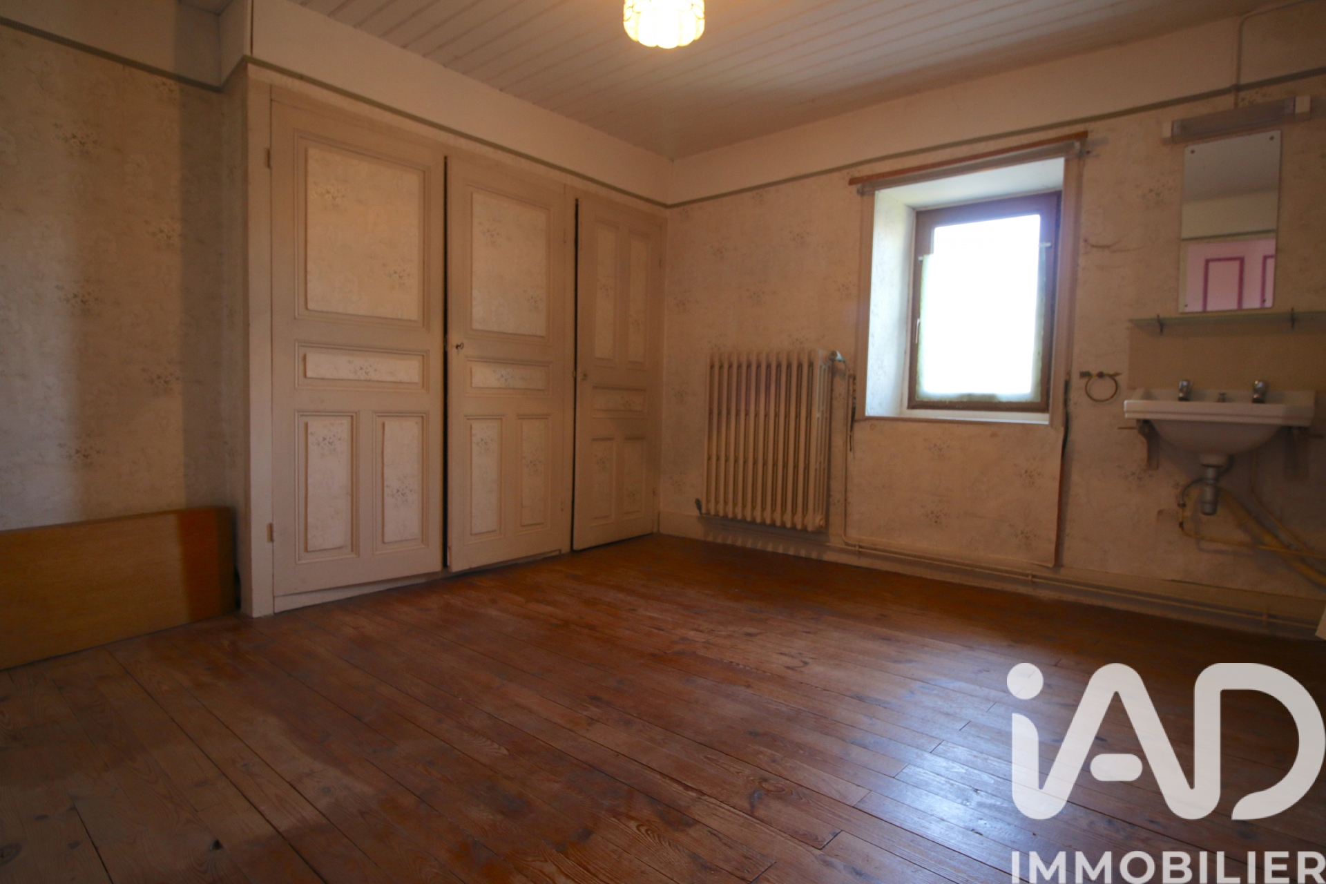 Vente maison à Saint-Bonnet-le-Bourg (63630) : maison 5 pièces 98 m² - 2026391 — 10