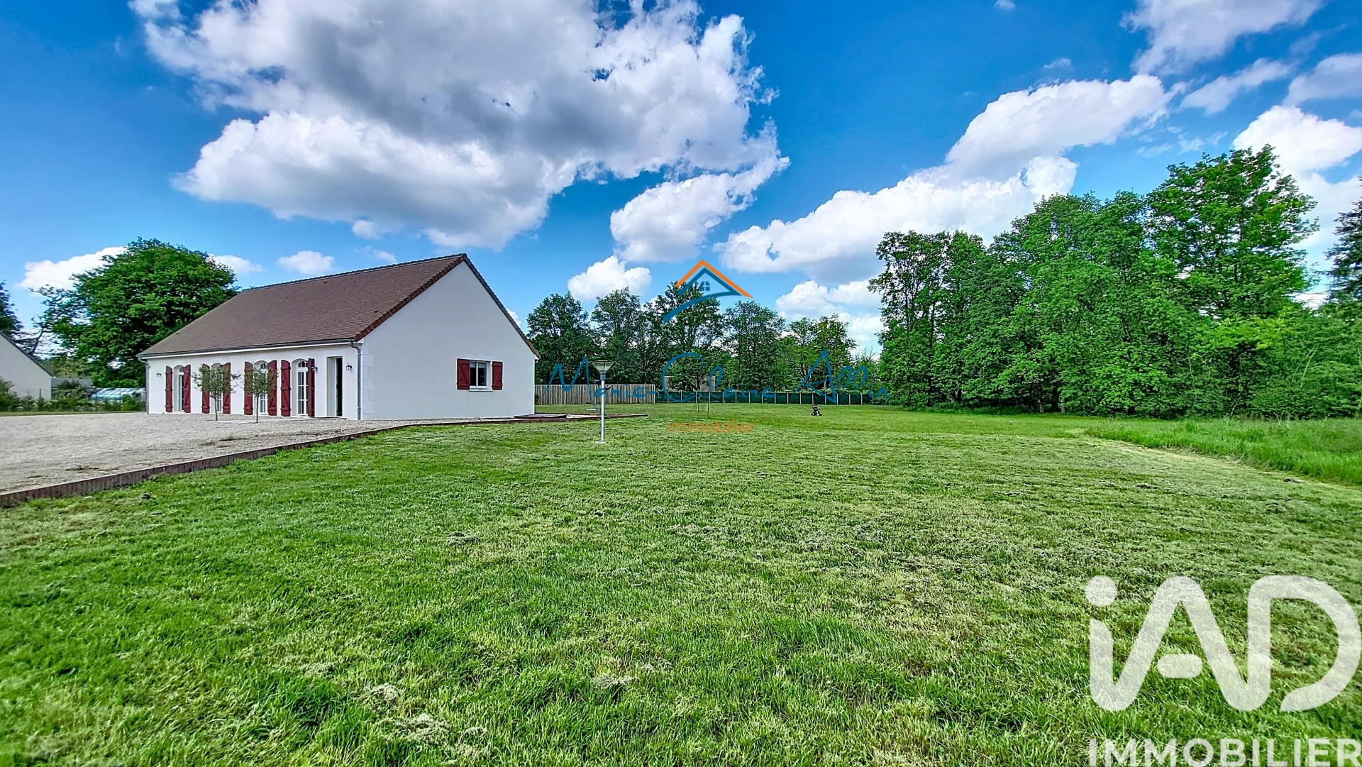 Vente maison à La Ferté-Saint-Cyr (41220) : maison 5 pièces 121 m² - 2025519 — 13