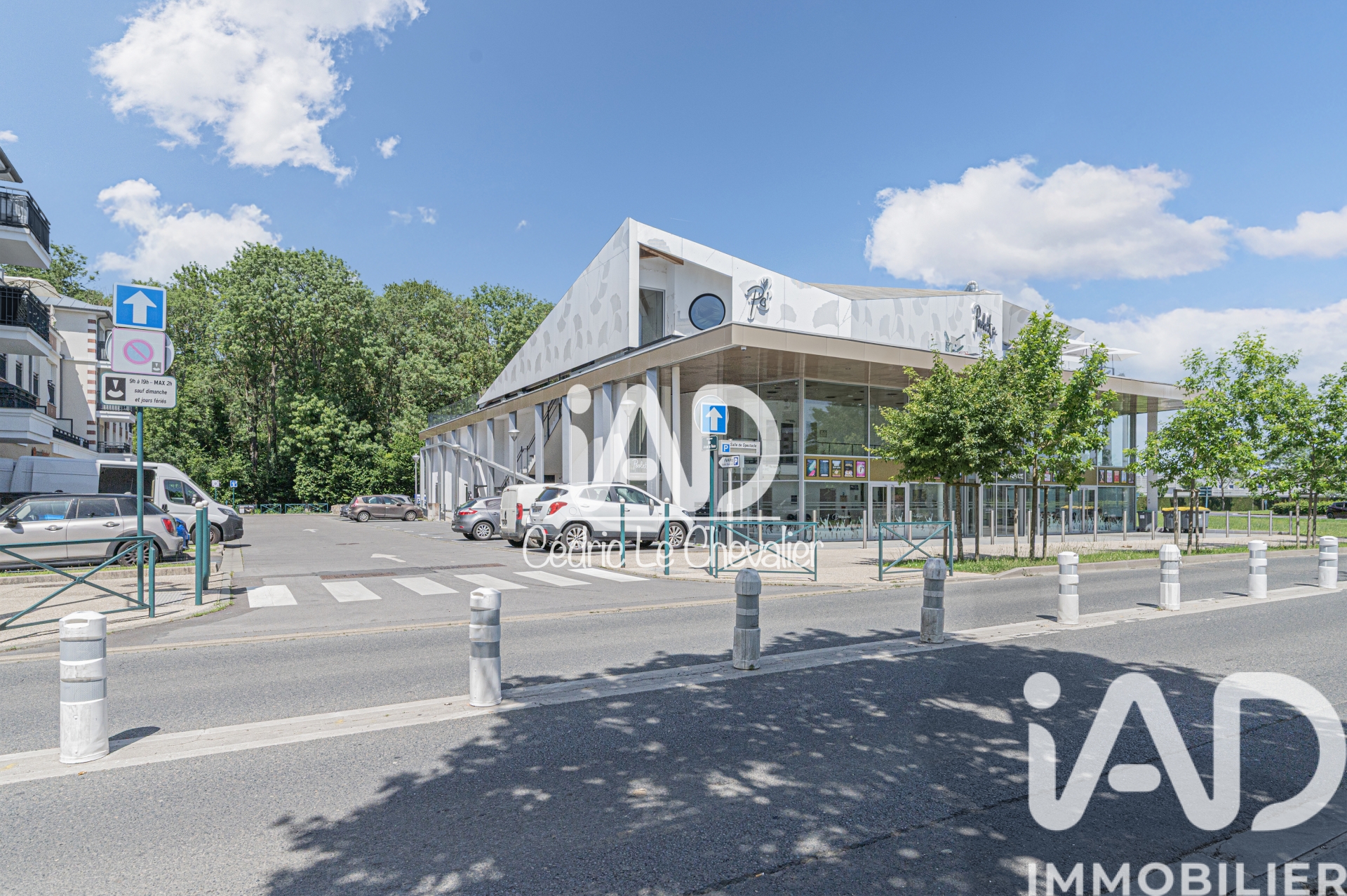 Vente Parking 1 600 m²