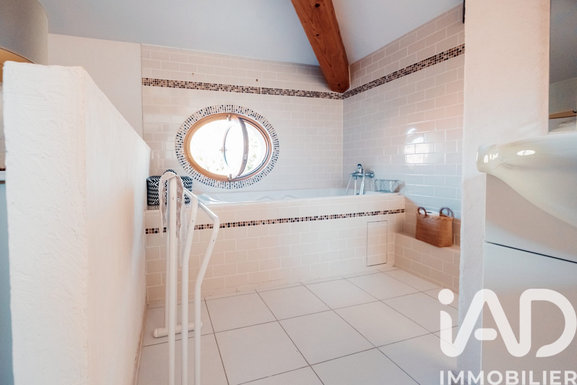 Vente maison à Évenos (83330) : maison traditionnelle 5 pièces 170 m² - 2035150 — 14