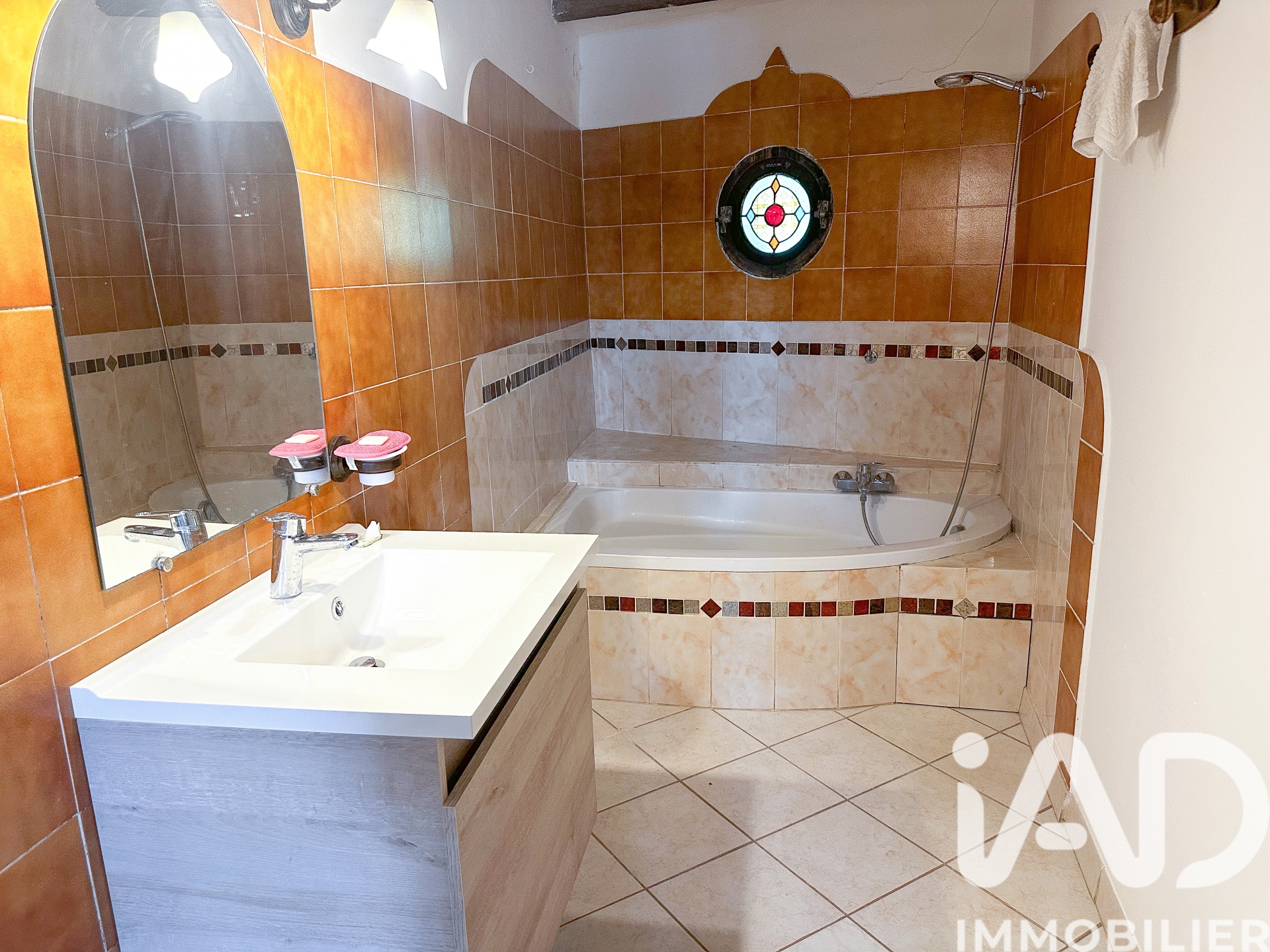 Vente maison à Cuers (83390) : maison de village 5 pièces 86 m² - 2037906 — 11