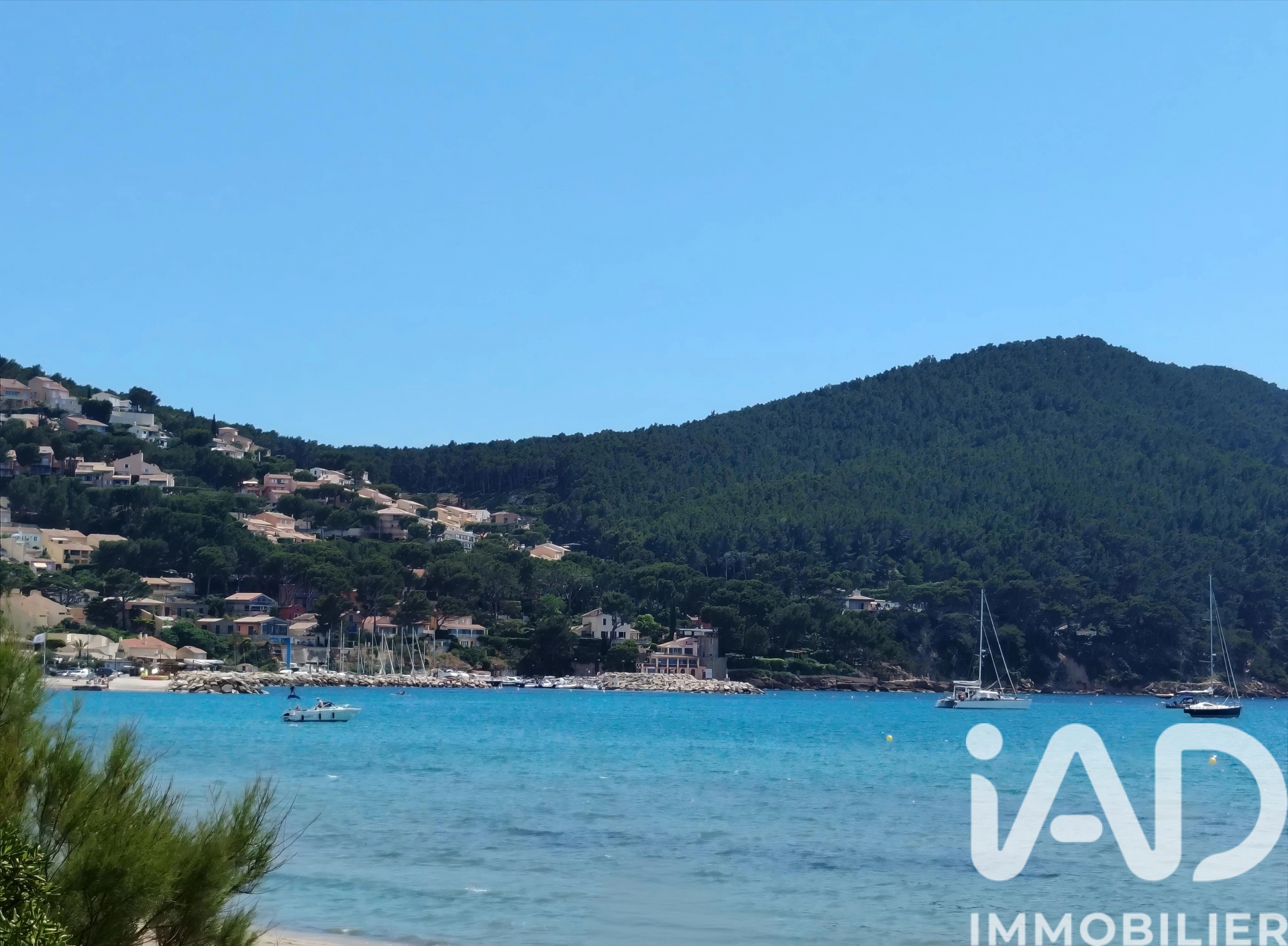 Maison à vendre à Saint-Cyr-sur-Mer — 1 540 000 € — IAD France