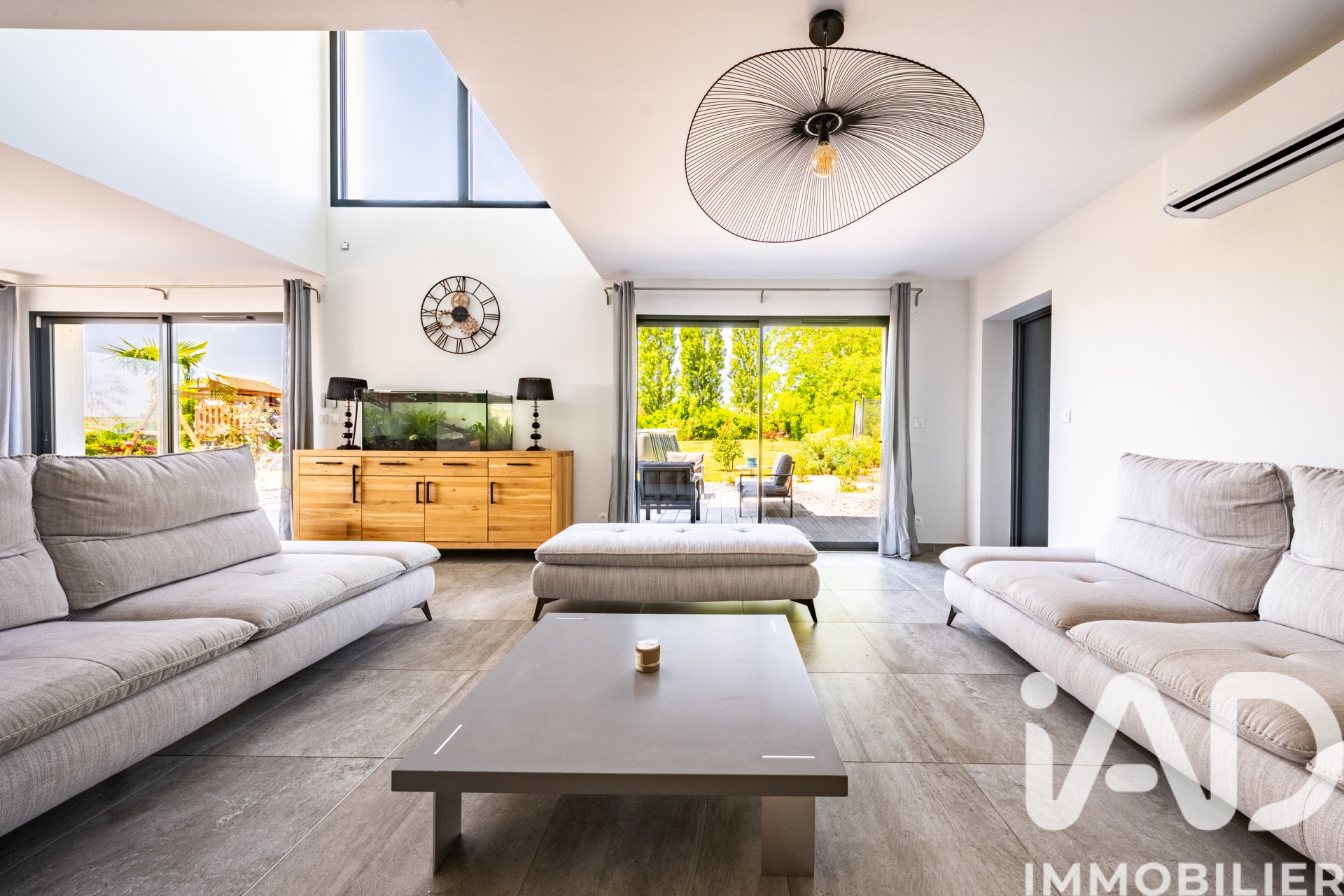 Maison à vendre à Ruffey-lès-Echirey — 577 000 € — IAD France