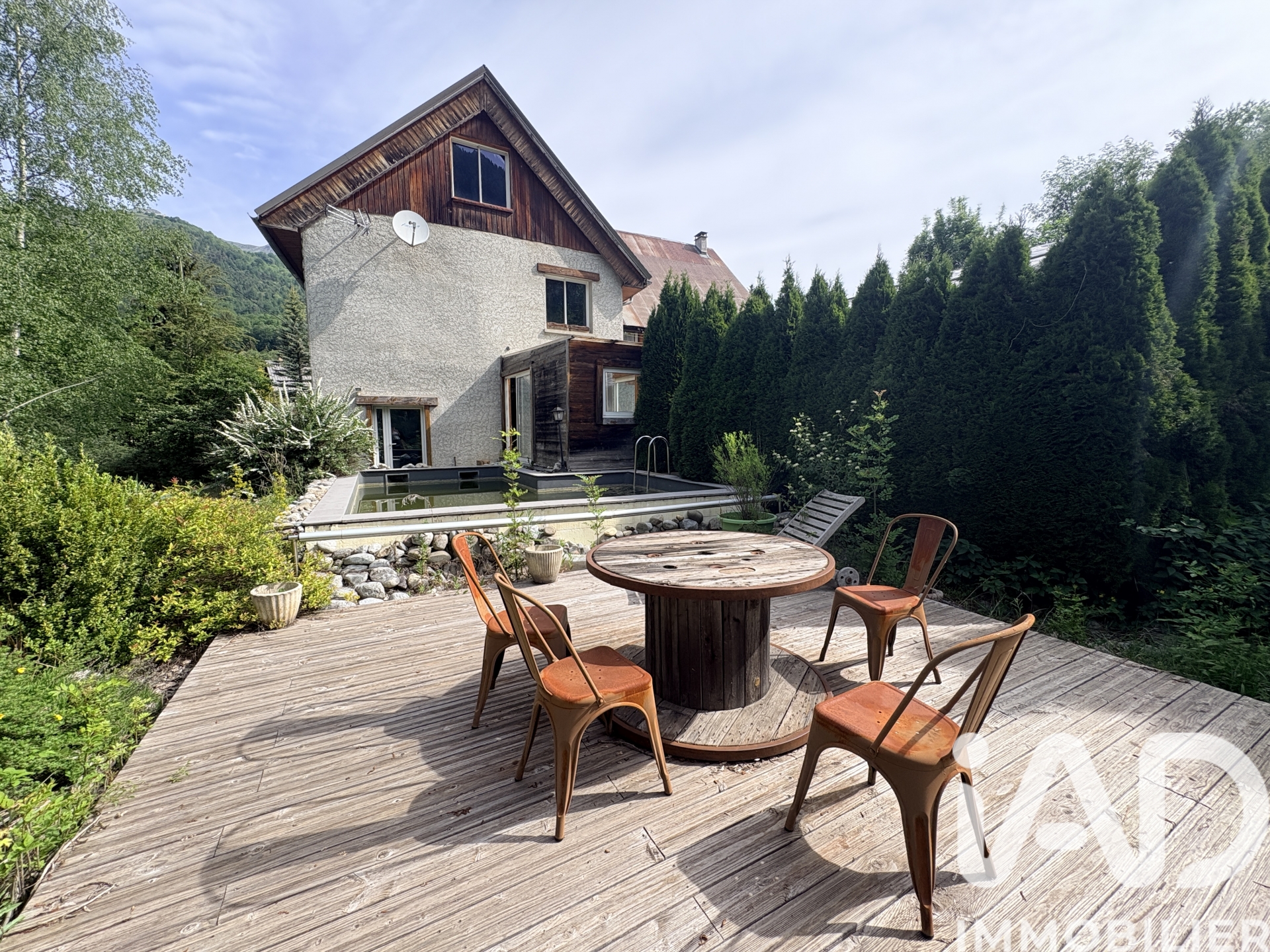 Maison à vendre à Saint-Jean-Saint-Nicolas — 410 000 € — IAD France