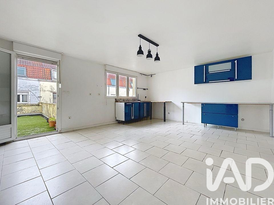 Vente immeuble 200 m² à Lille (59000) - 2035953 — 2