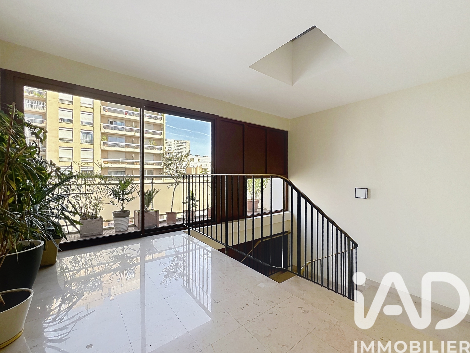 Studio à Courbevoie