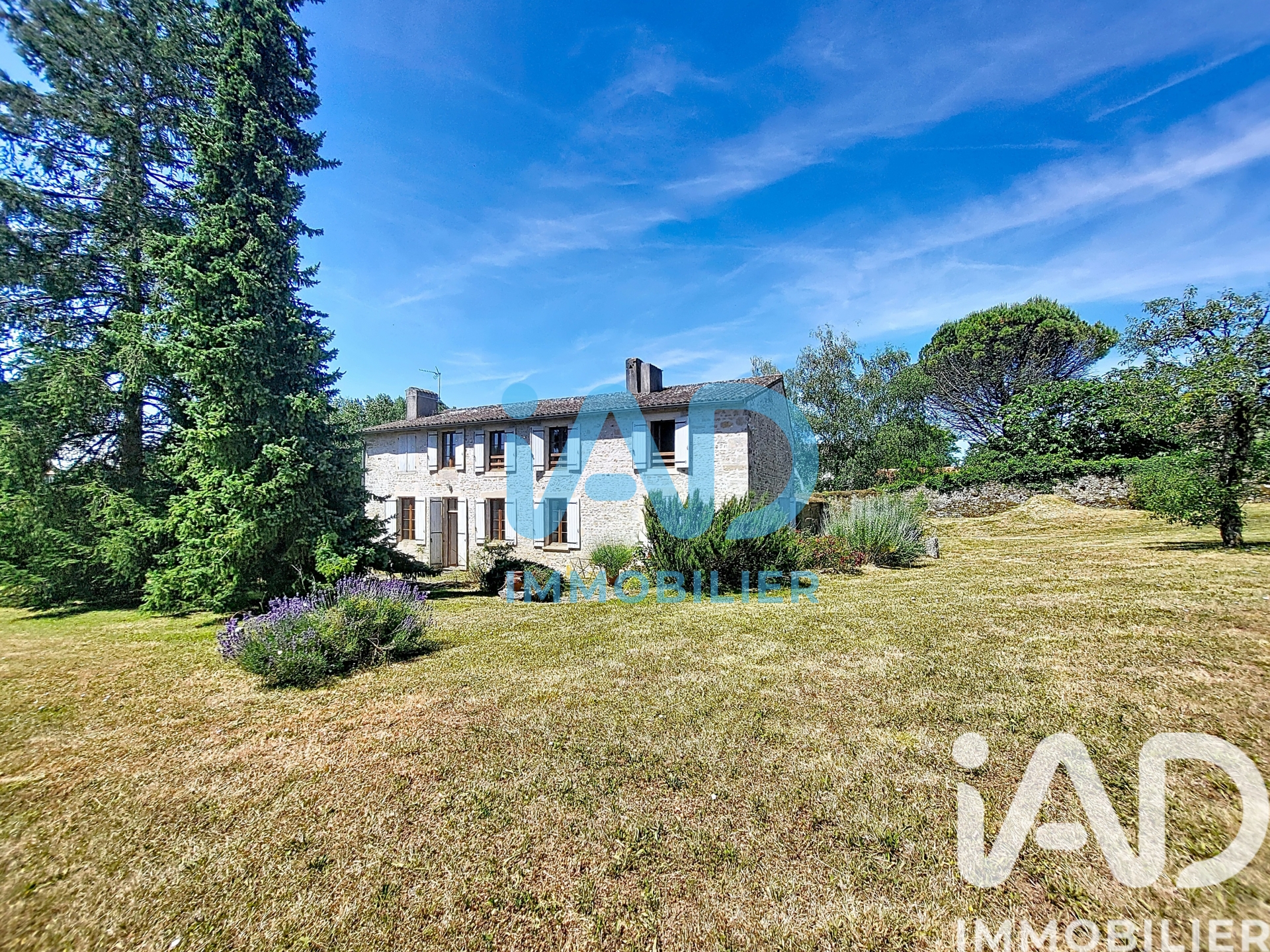 Vente Maison de village 8 pièces