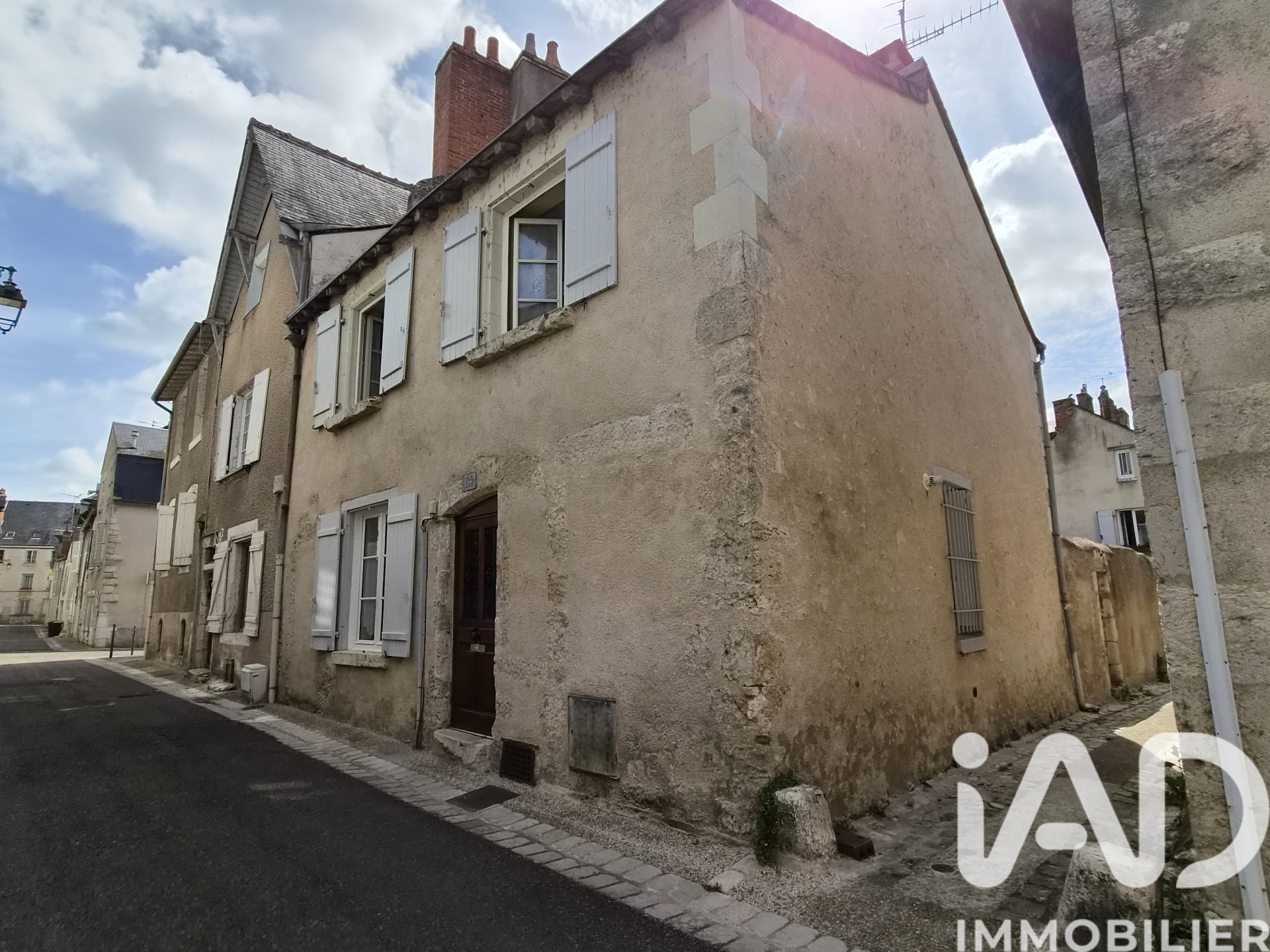 Maison à vendre à Blois — 262 000 € — IAD France