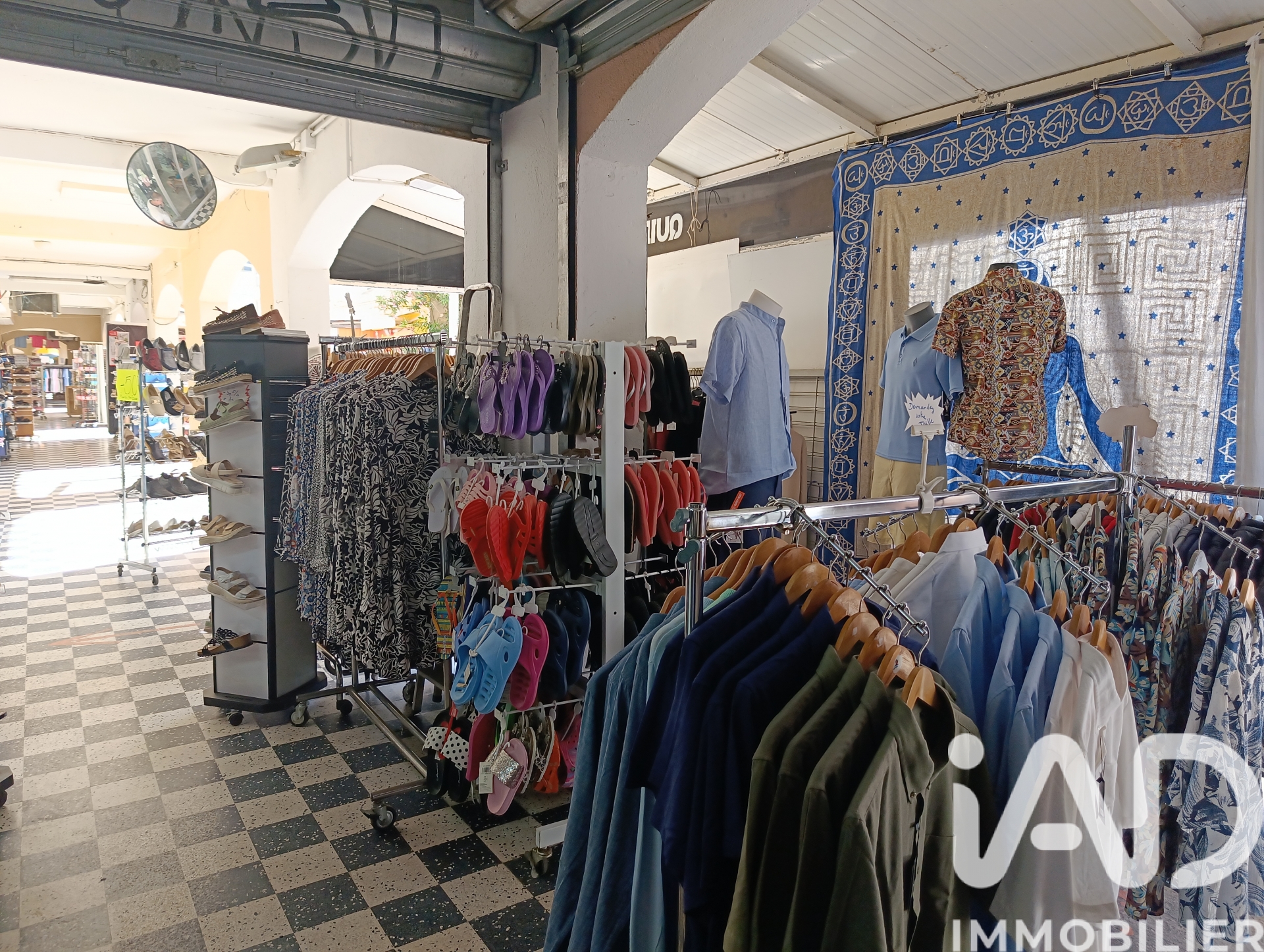 Commerce à vendre à Canet-en-Roussillon — 59 500 € — IAD France