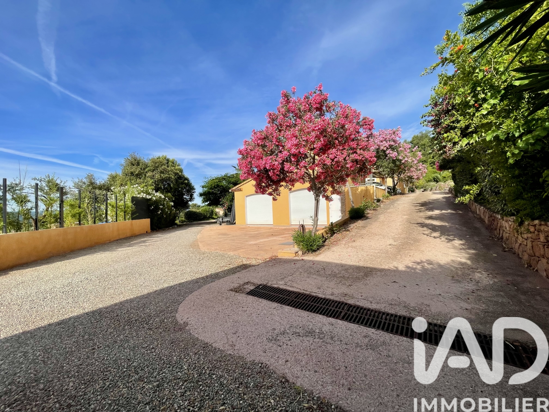 Vente maison à La Motte (83920) : mas 6 pièces 240 m² - 2106068 — 12