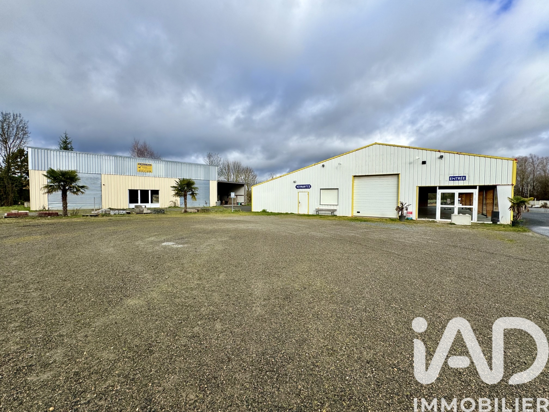 Vente Boutique/Local commercial 1 200 m²