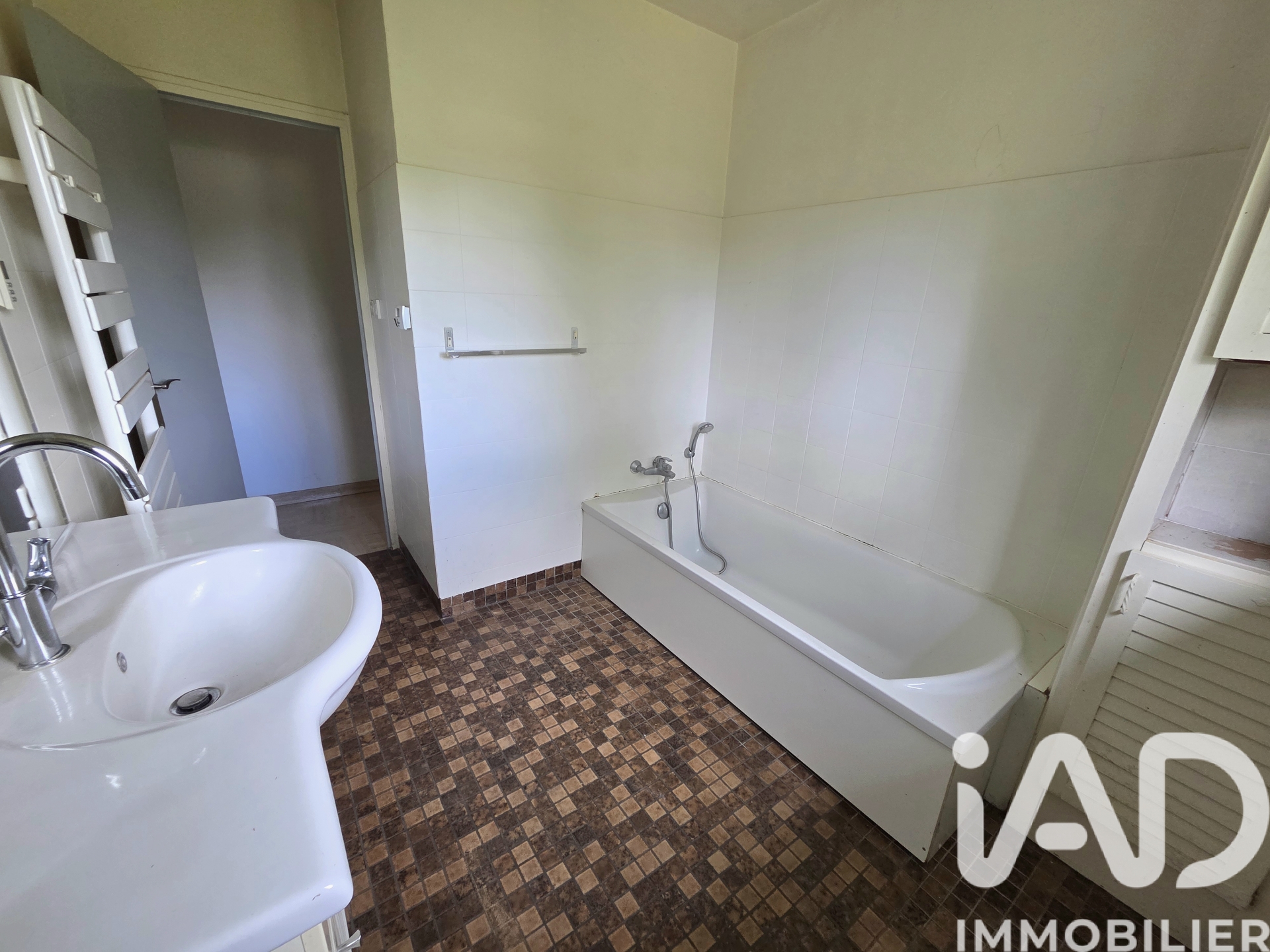Vente maison à Saint-Cyr-en-Val (45590) : maison 6 pièces 146 m² - 2048058 — 9