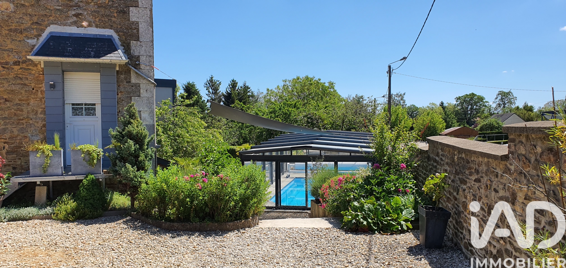 Vente Maison de village 11 pièces