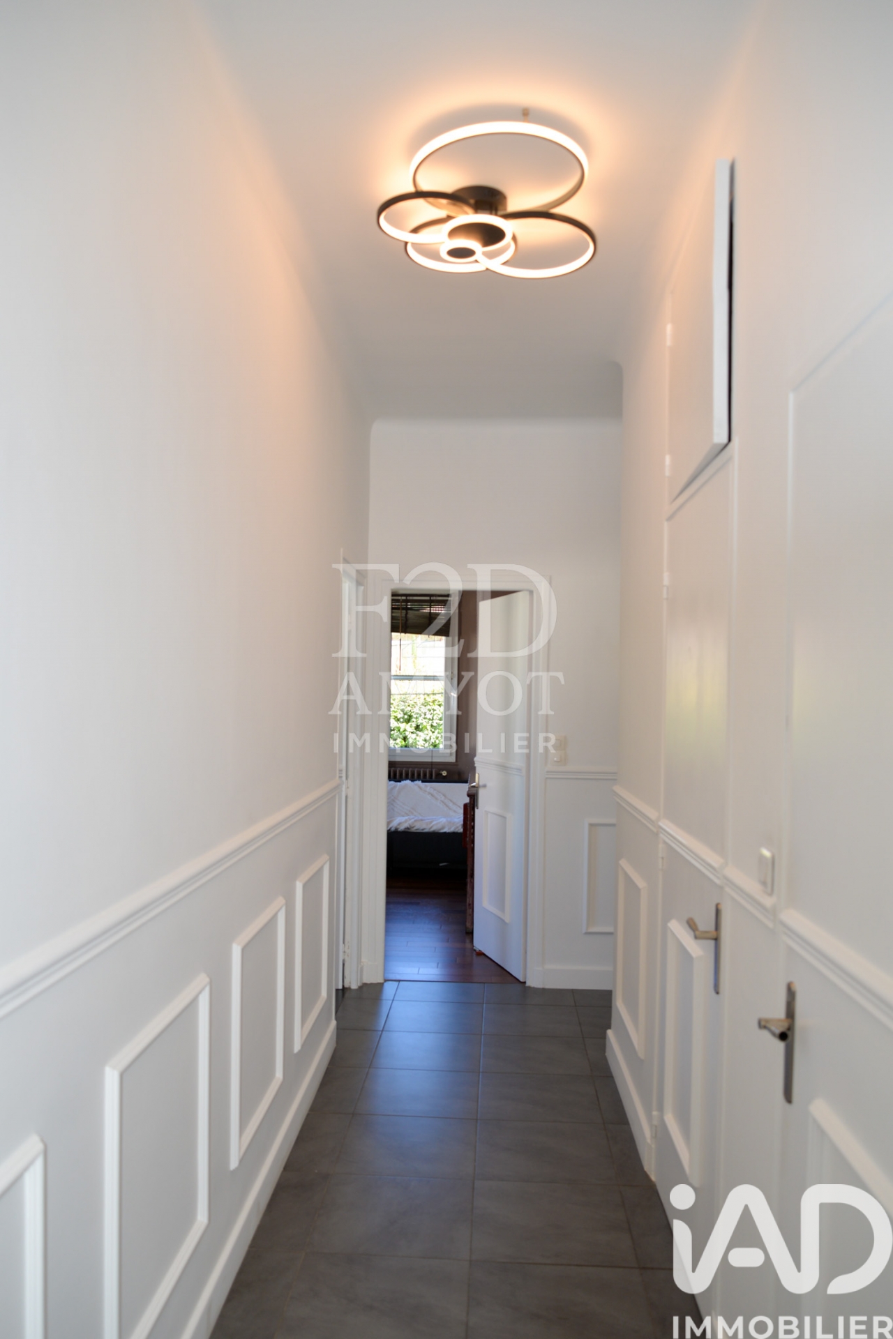 Vente appartement à Saint-Laurent-du-Var (06700) : appartement 5 pièces 157 m² - 2026679 — 13