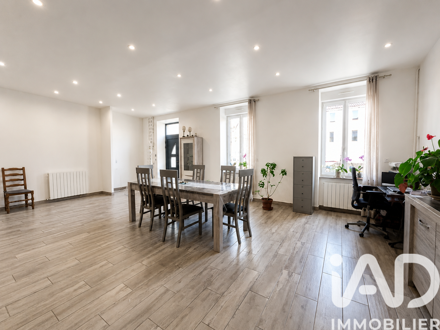 Maison à vendre à Sigean — 342 000 € — IAD France