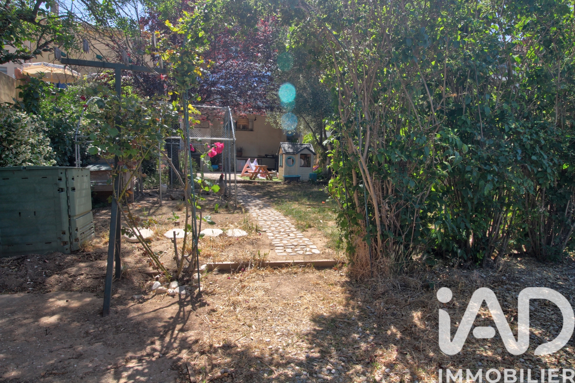 Vente maison à Le Beausset (83330) : maison de village 5 pièces 127 m² - 2047788 — 12