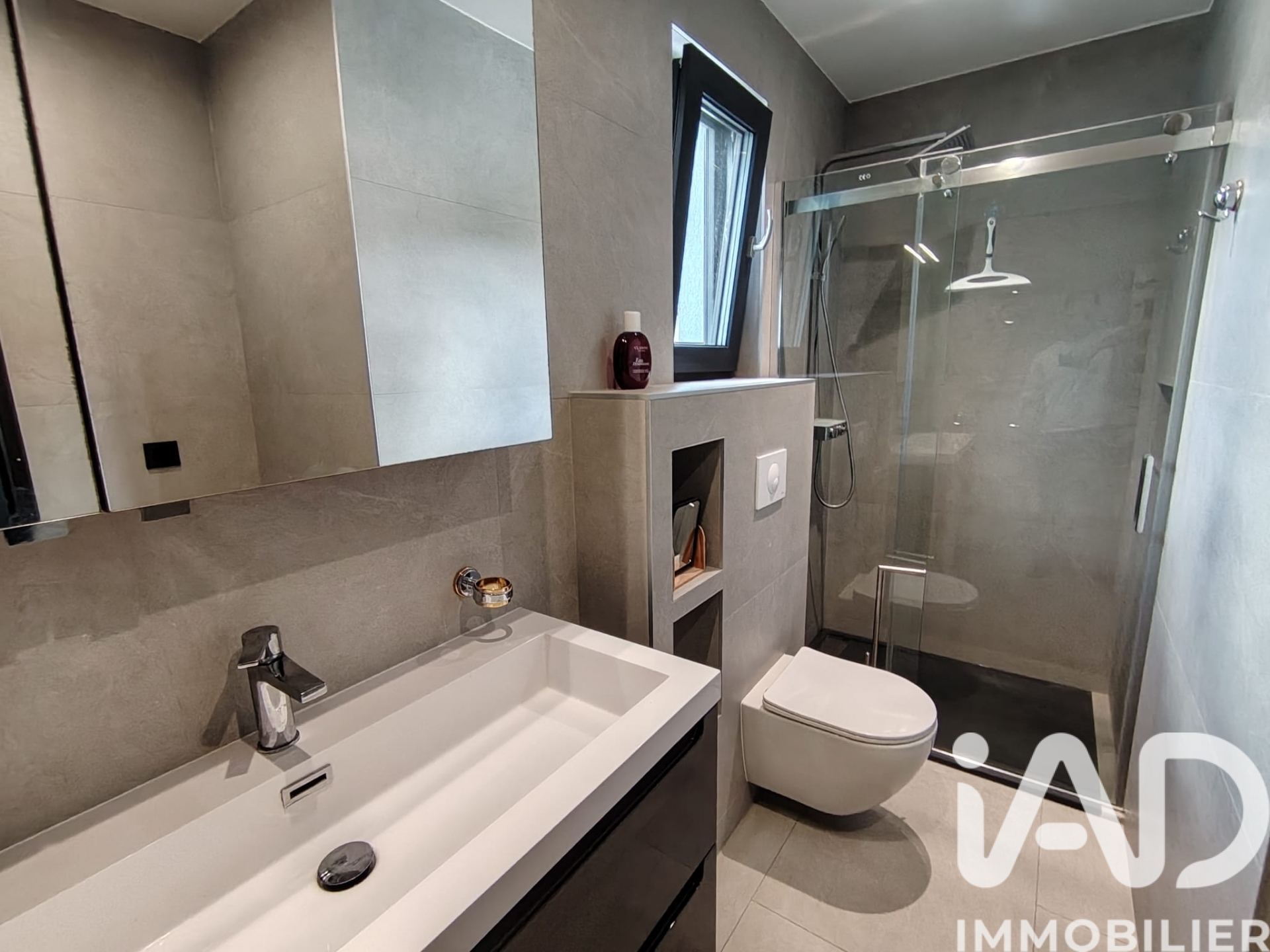 Vente maison à Thyez (74300) : maison d'architecte 6 pièces 147 m² - 2055211 — 17