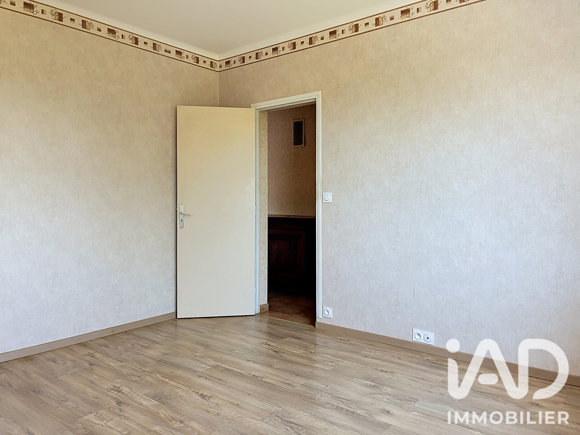Vente maison à Amilly (45200) : maison 5 pièces 113 m² - 2050479 — 7