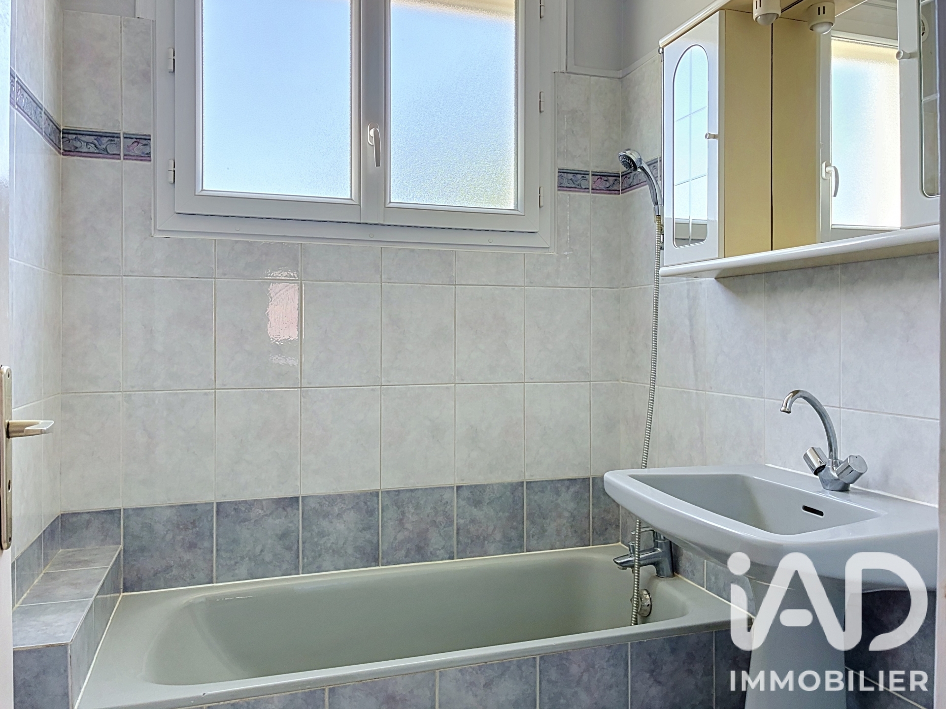 Vente maison à Amilly (45200) : maison 5 pièces 113 m² - 2050479 — 10
