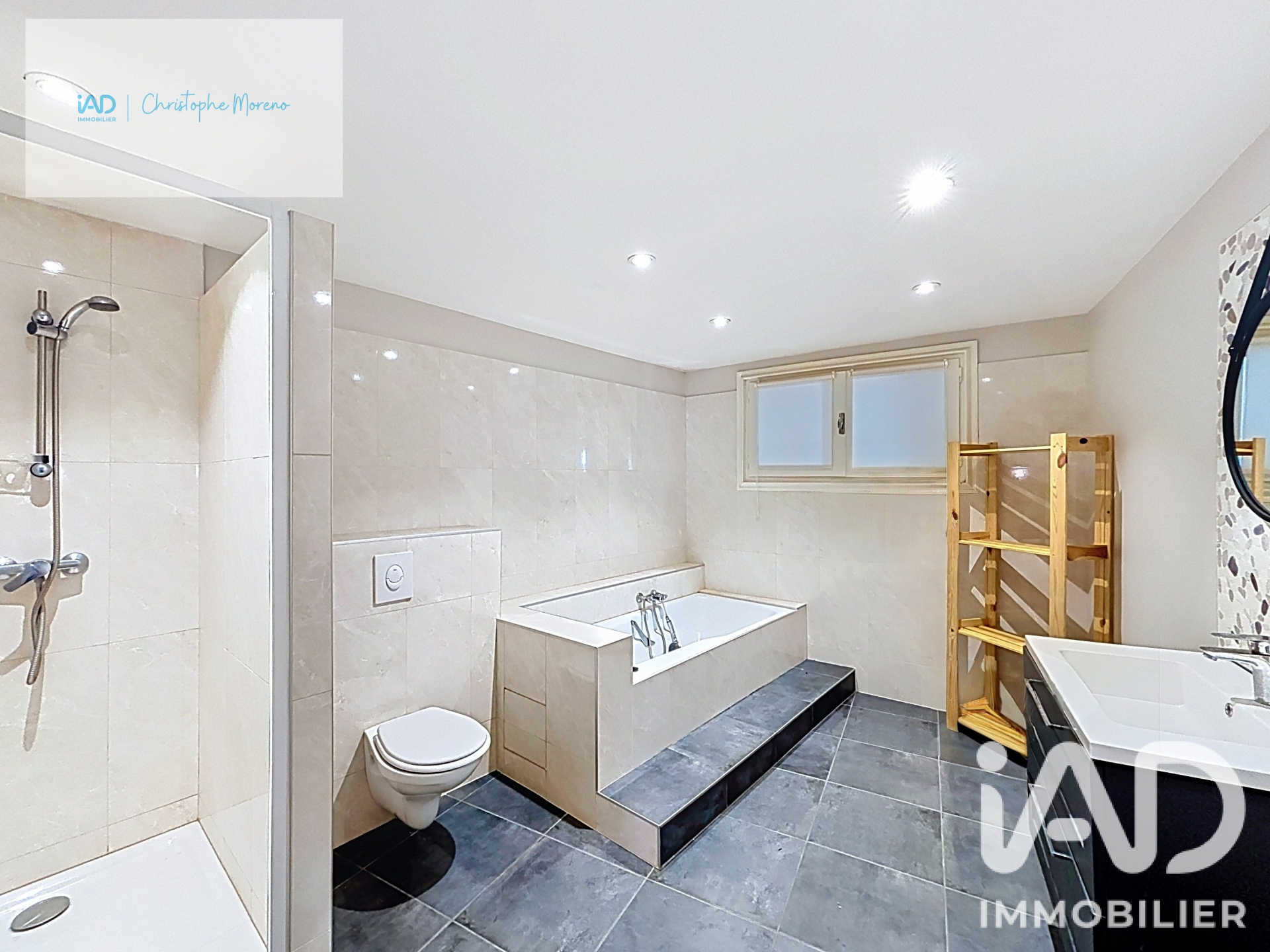 Vente maison à Verdun-sur-Garonne (82600) : maison de ville 5 pièces 240 m² - 2058719 — 10