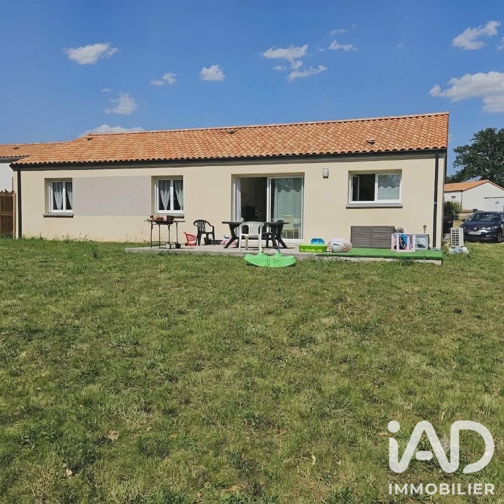 Vente maison à Le Pin (79140) : maison traditionnelle 5 pièces 100 m² - 2057160 — 13