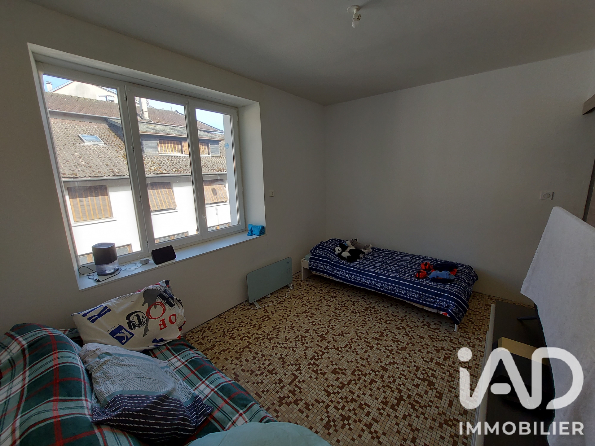 Vente maison à Arinthod (39240) : maison de village 3 pièces 73 m² - 2027762 — 11