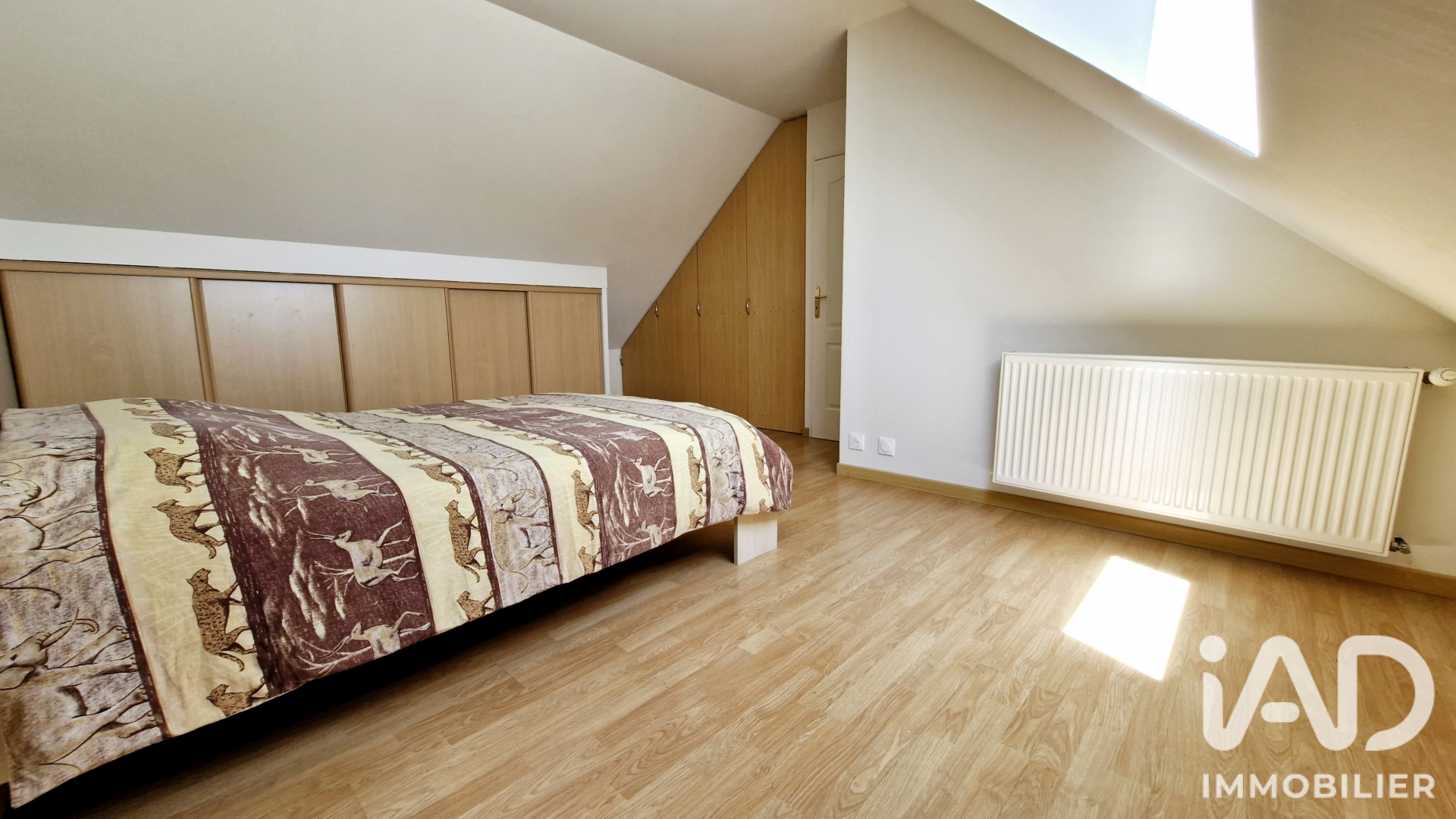 Vente maison à Jouy (28300) : pavillon 8 pièces 122 m² - 2057347 — 10