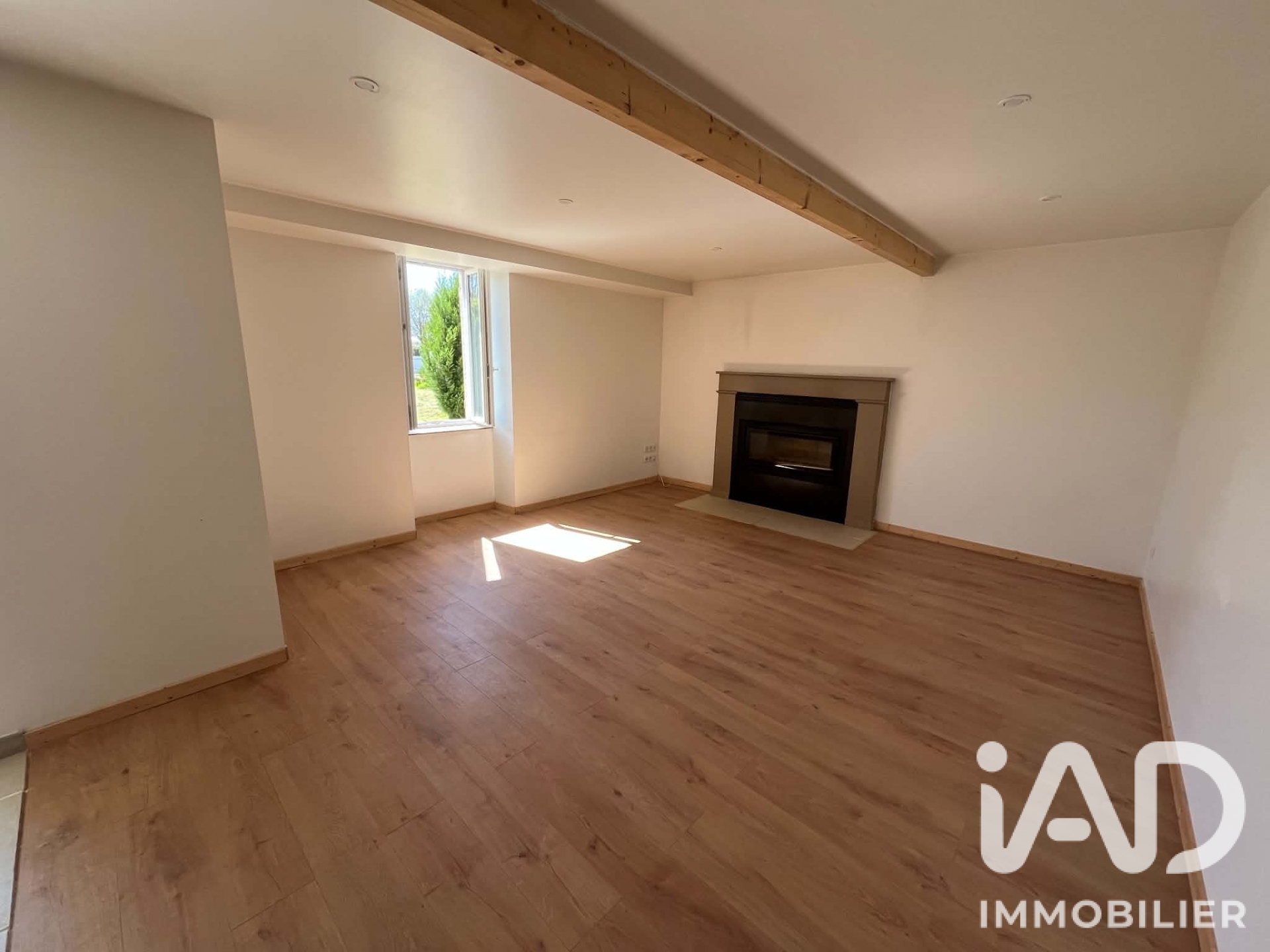Vente maison à Châtillon-sur-Thouet (79200) : maison 4 pièces 104 m² - 2056039 — 4