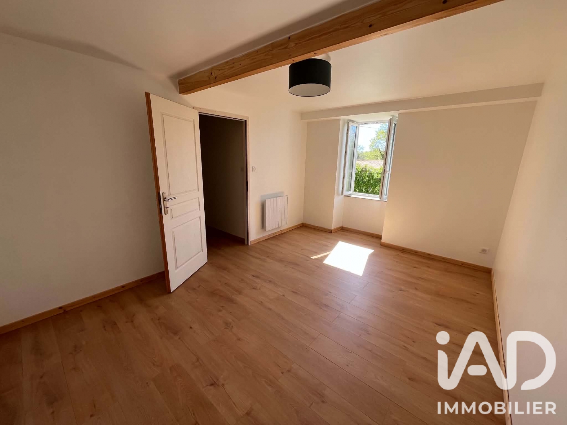 Vente maison à Châtillon-sur-Thouet (79200) : maison 4 pièces 104 m² - 2056039 — 8